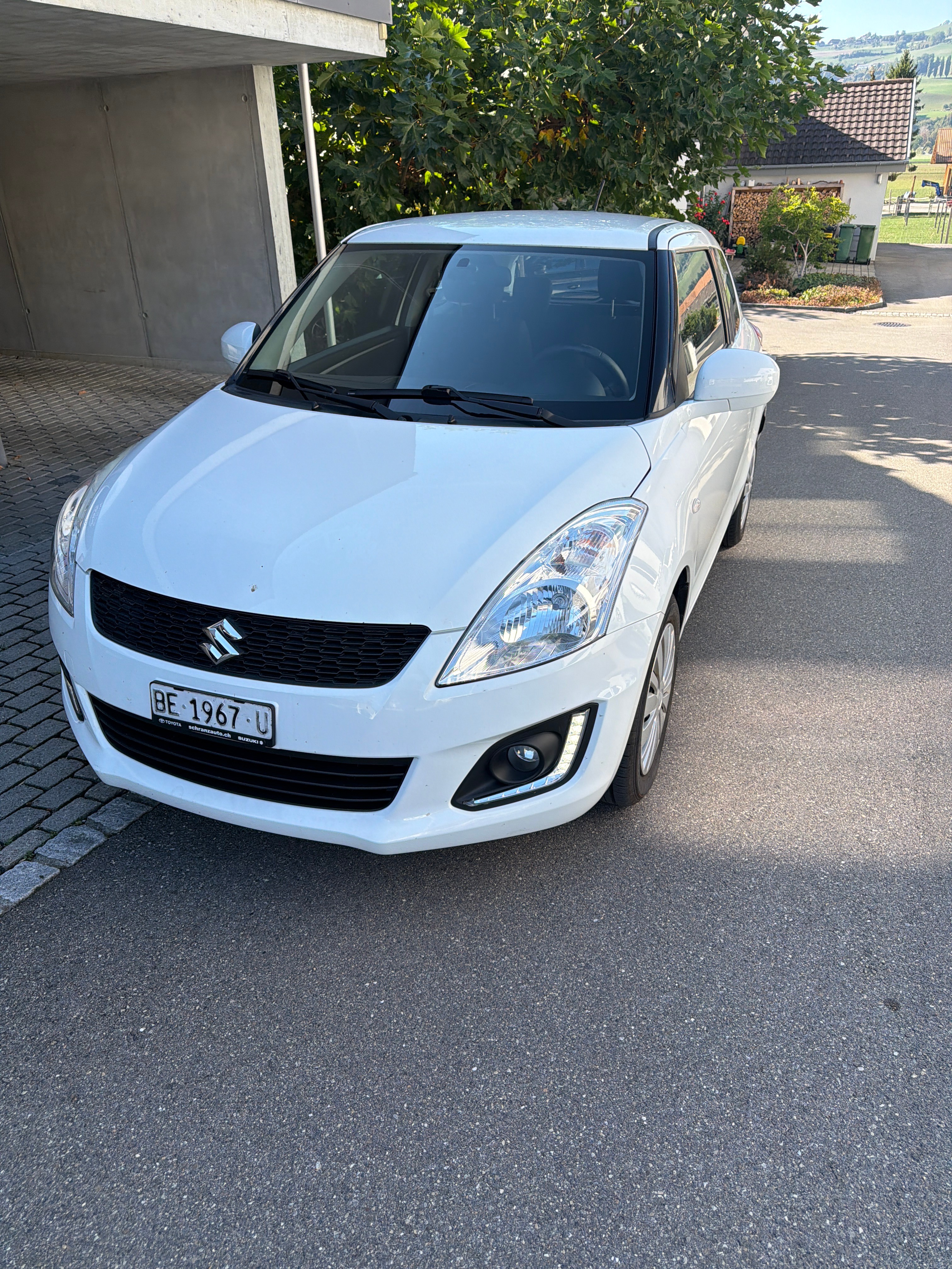 Car photo