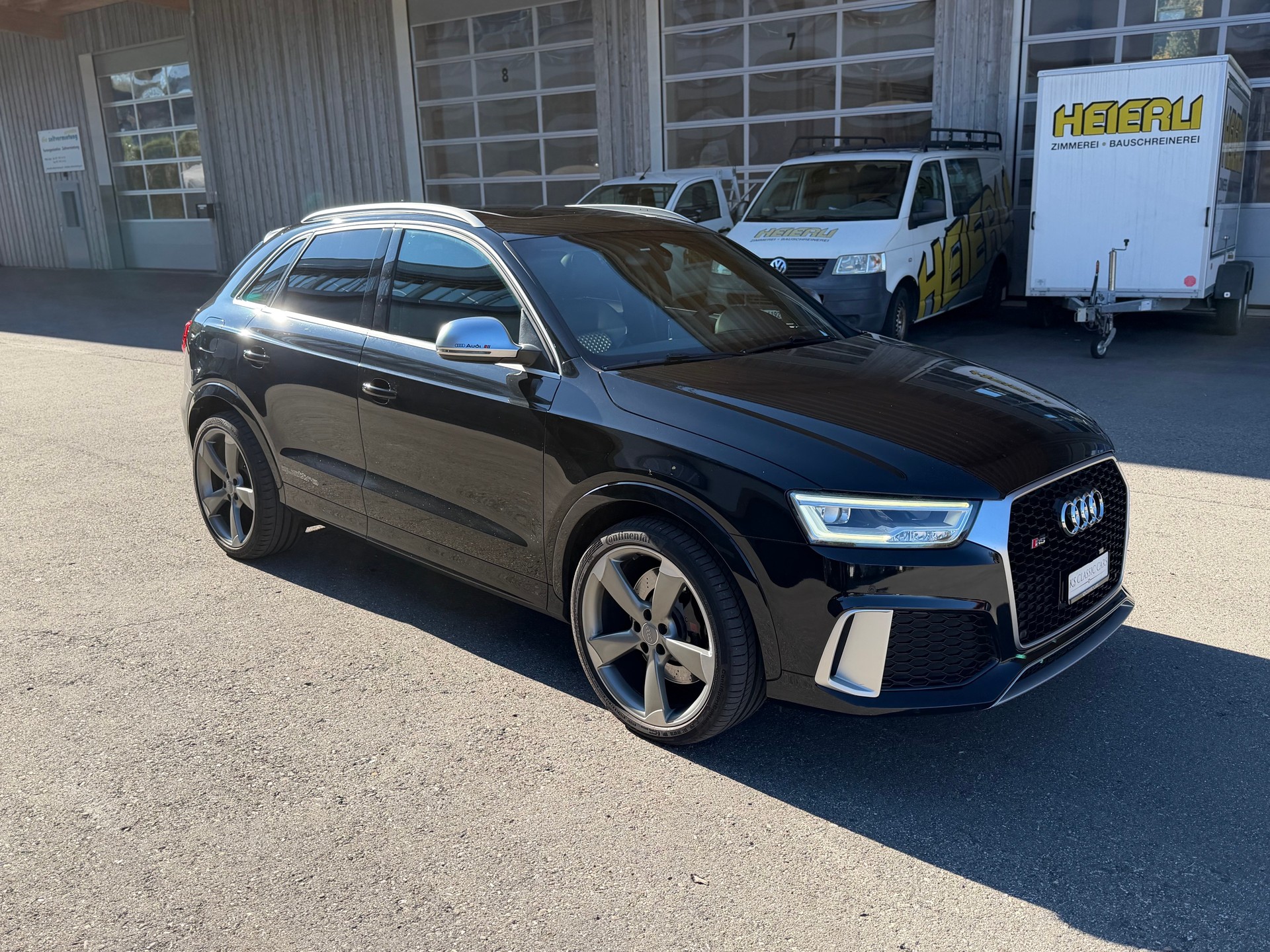 AUDI RS Q3 2.5 TFSI quattro S-tronic-image-1