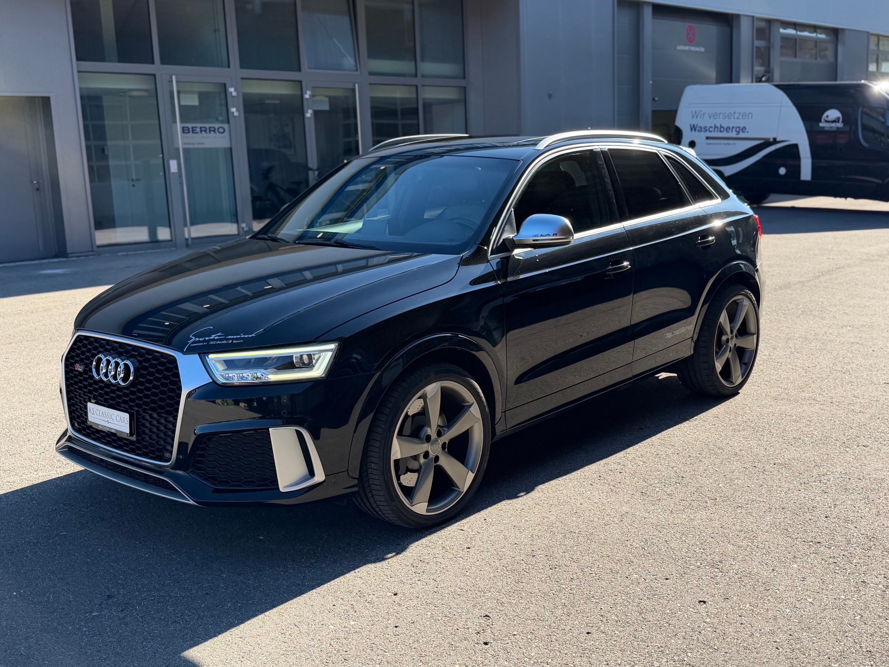 Car photo