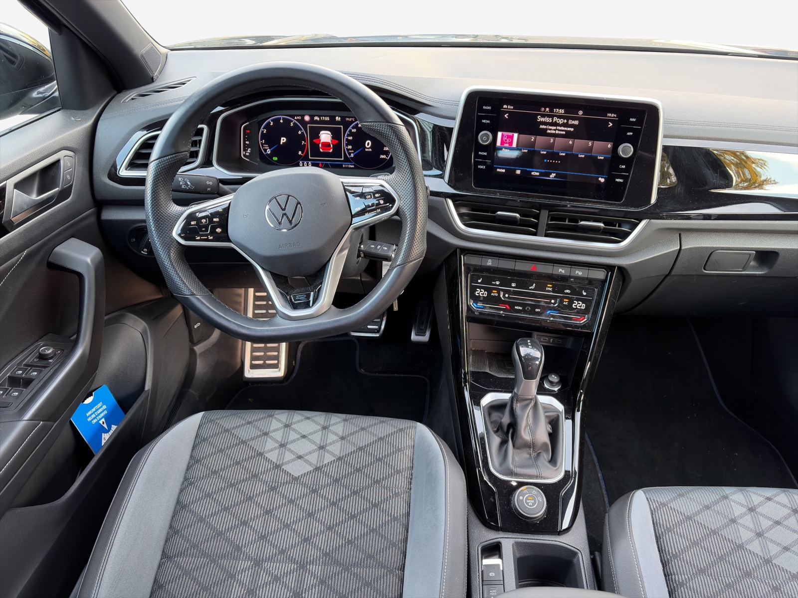 VW T-Roc 2.0 TSI R-Line DSG 4Motion-image-8