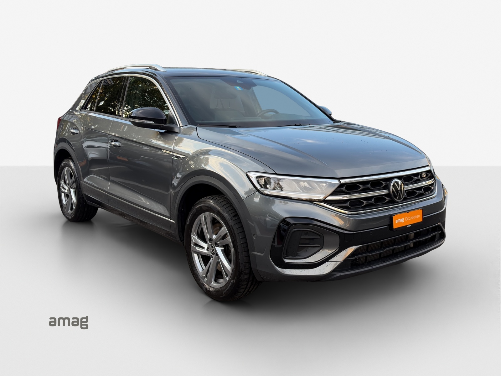 VW T-Roc 2.0 TSI R-Line DSG 4Motion-image-5