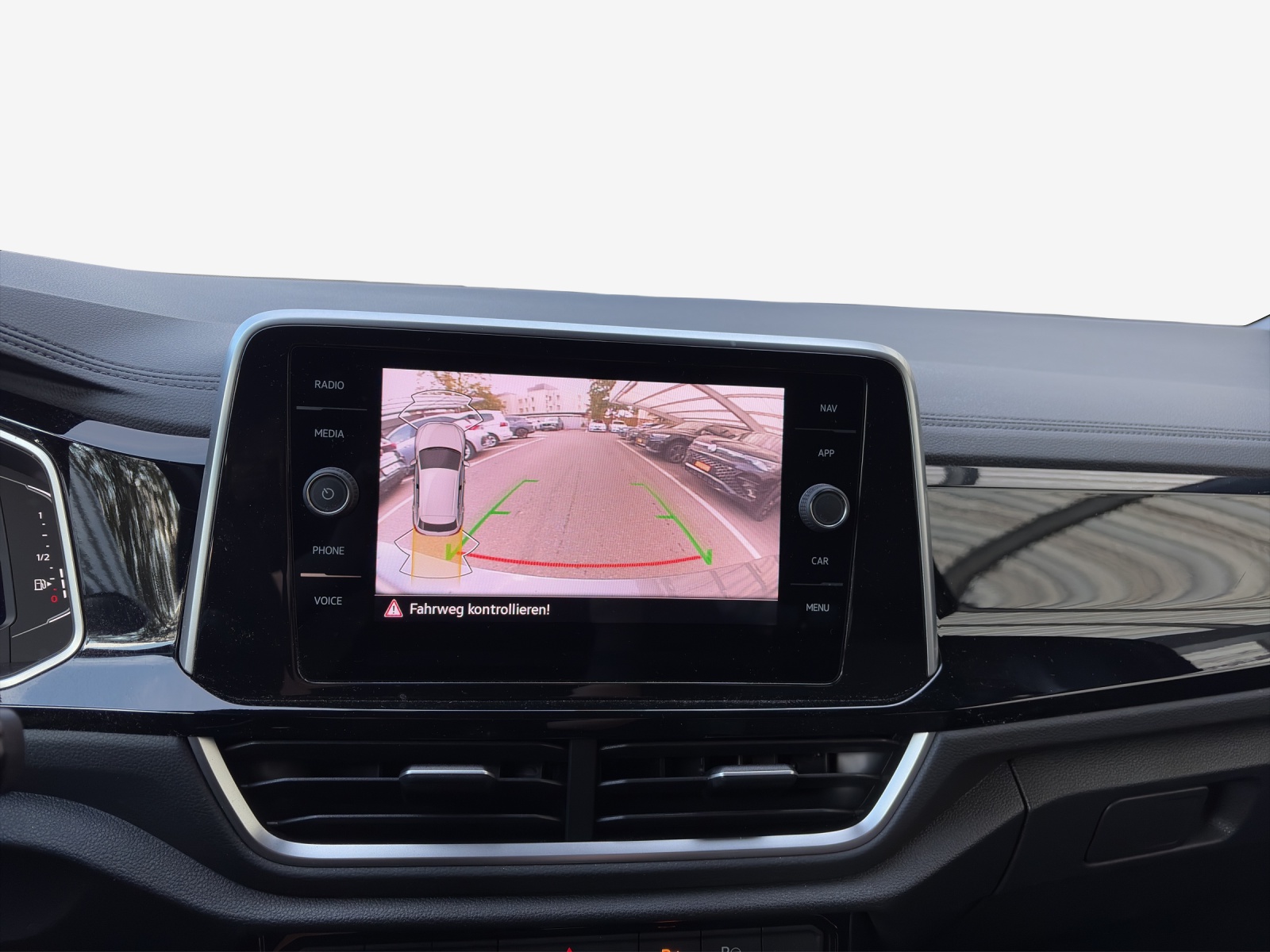 VW T-Roc 2.0 TSI R-Line DSG 4Motion-image-15