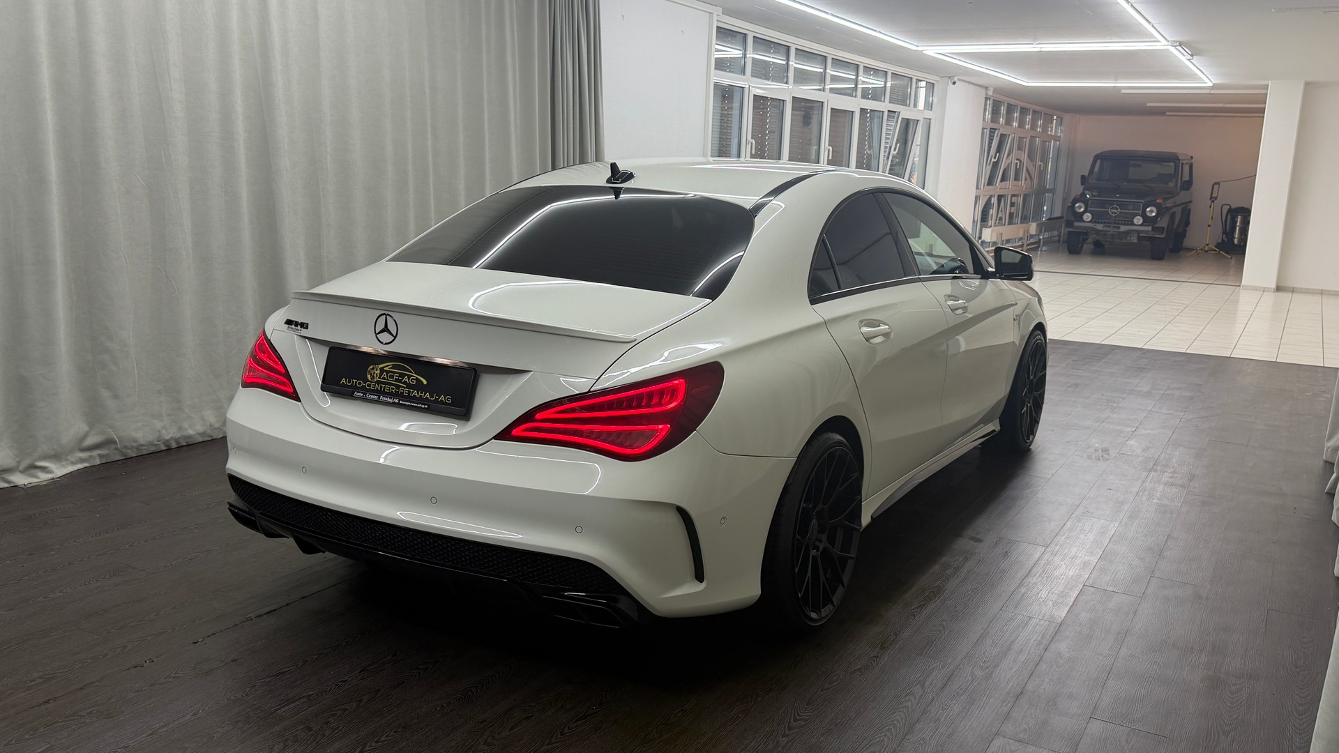 MERCEDES-BENZ CLA 45 AMG 4Matic Speedshift-image-3