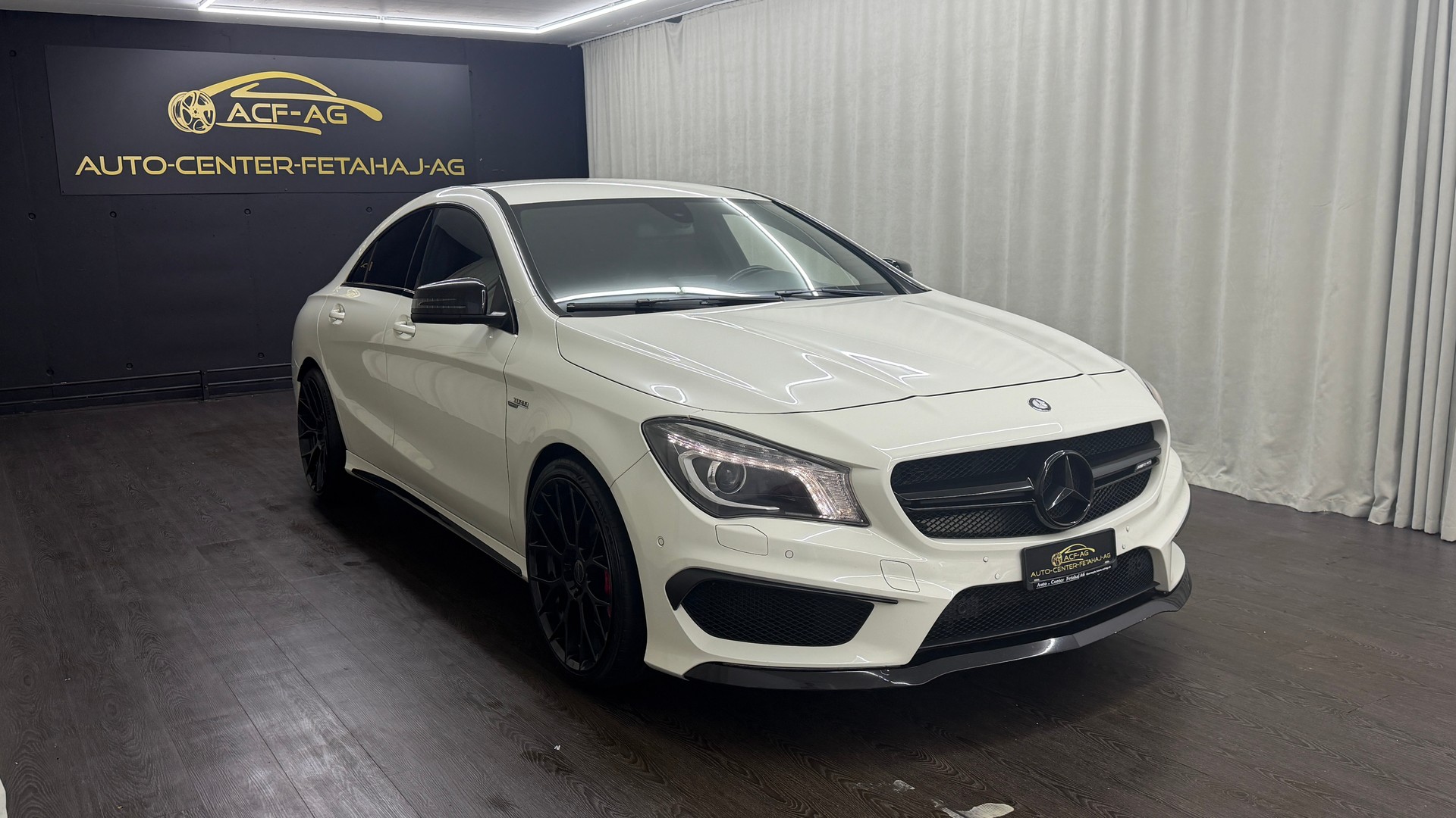 MERCEDES-BENZ CLA 45 AMG 4Matic Speedshift-image-2