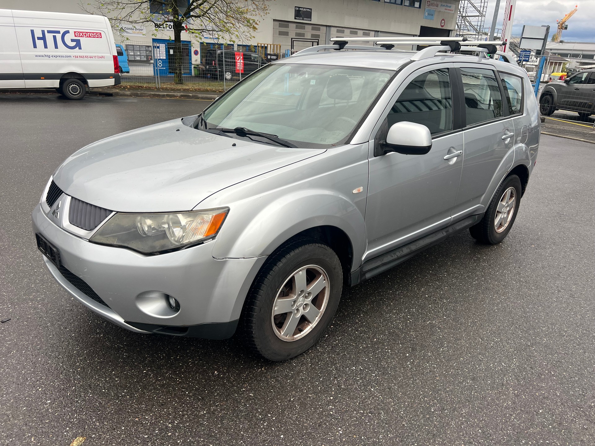 MITSUBISHI Outlander 2.4 Instyle 4WD CVT-image-0