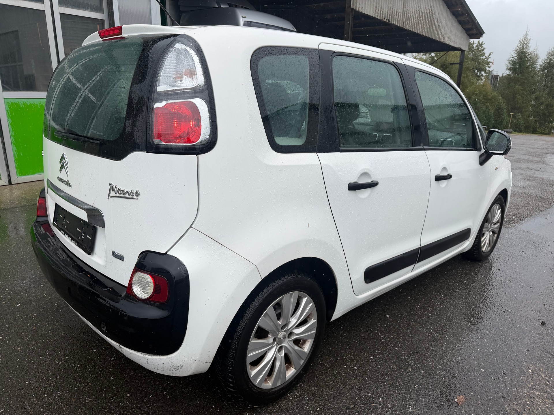 CITROEN C3 Picasso 1.6 HDi Exclusive EGS6-image-2