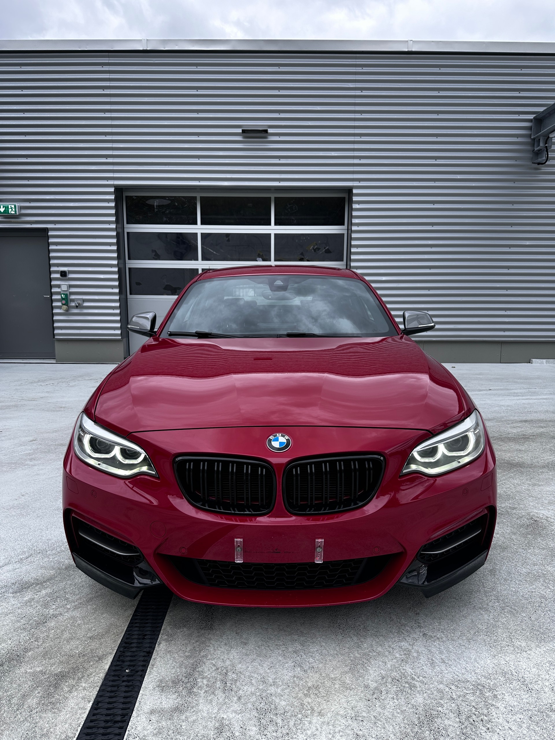 BMW M235i xDrive-image-1