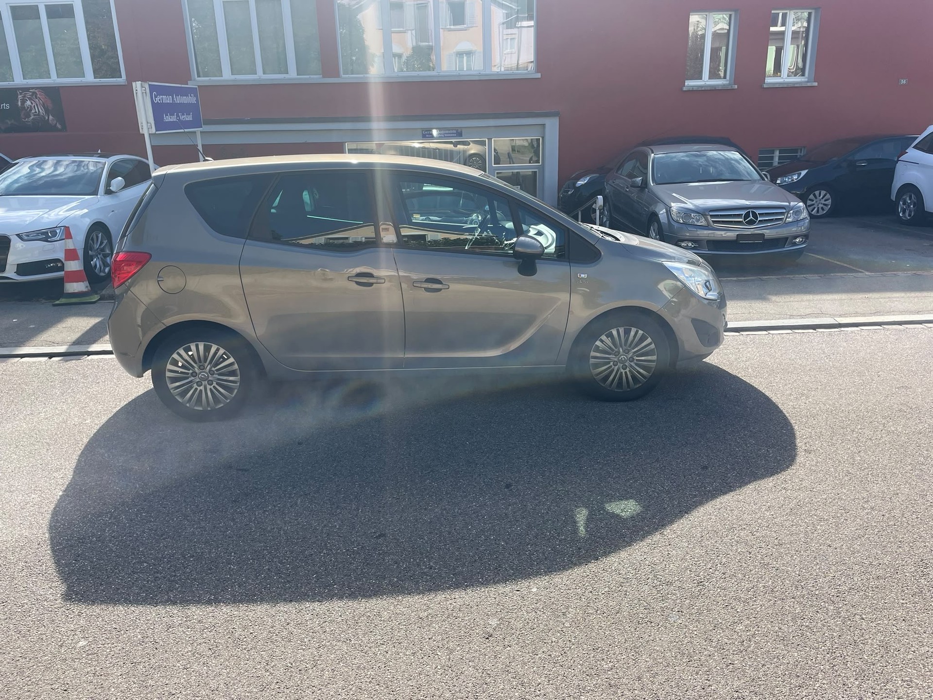 OPEL Meriva 1.4 Turbo Cosmo-image-6