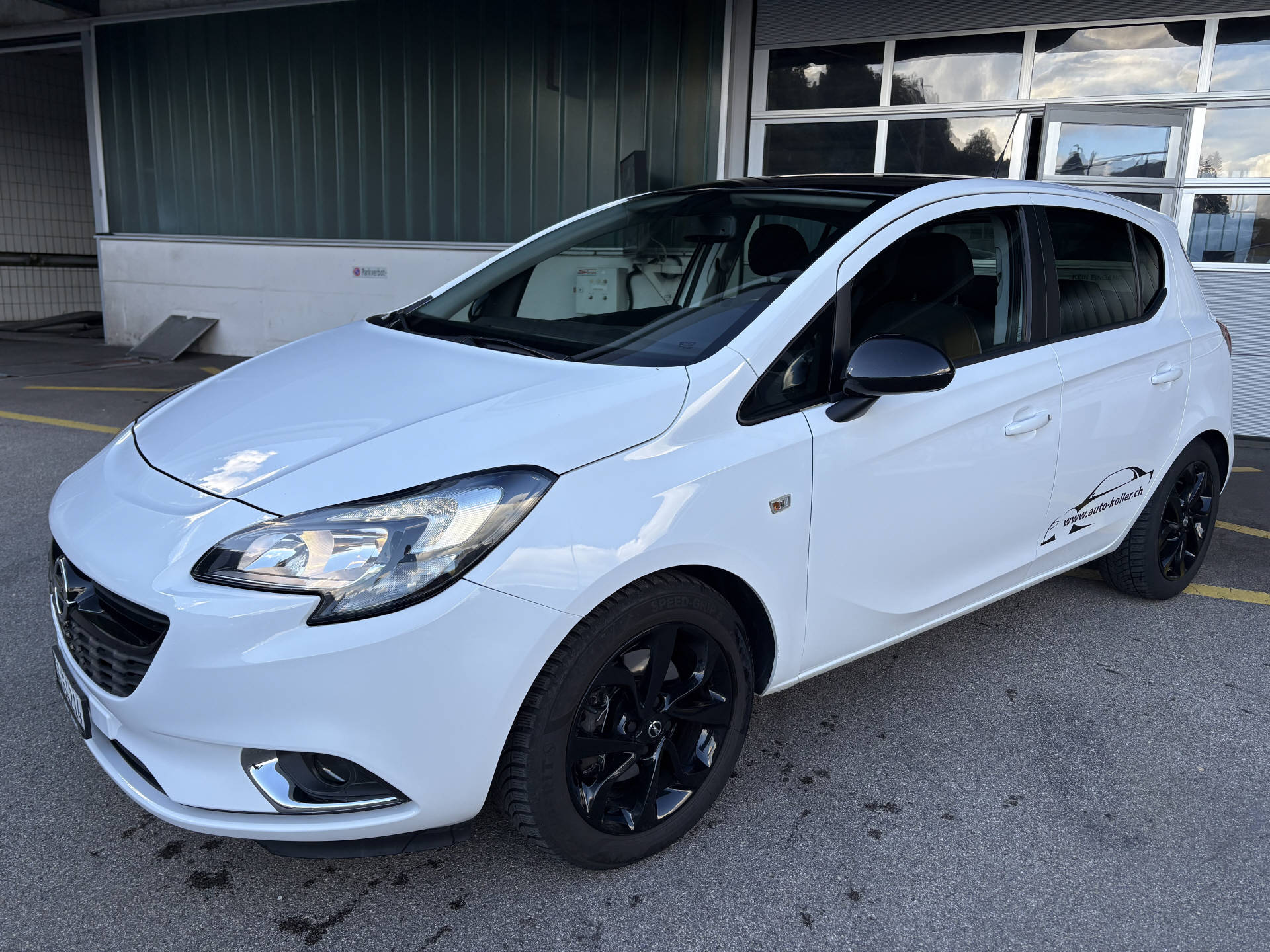 Car photo