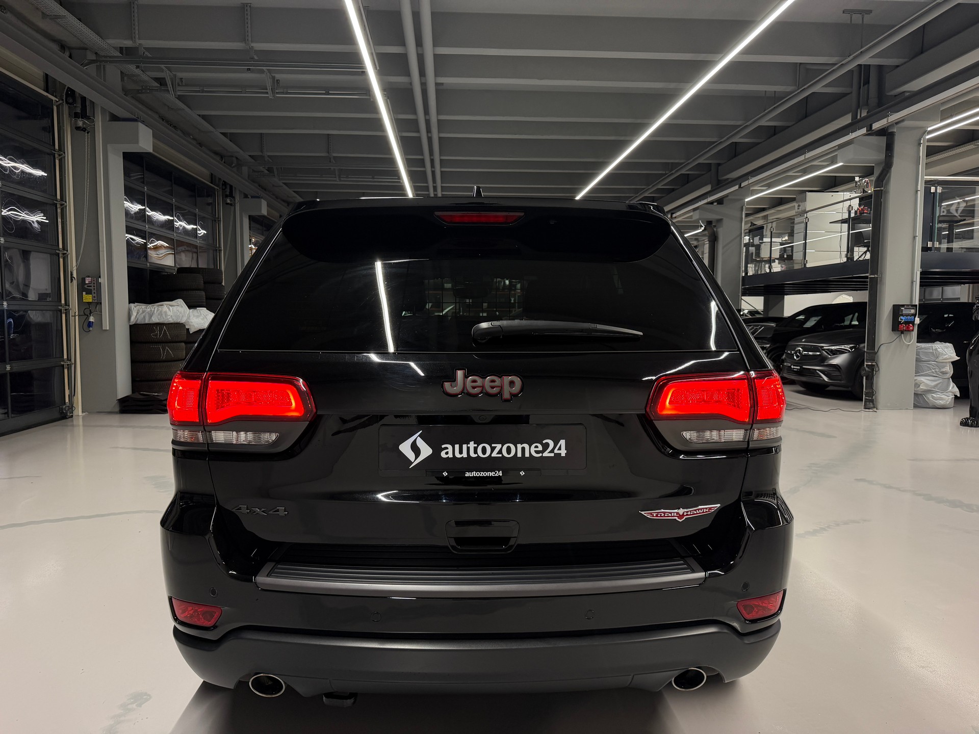 JEEP Grand Cherokee 3.0 CRD 250 Trailhawk-image-11