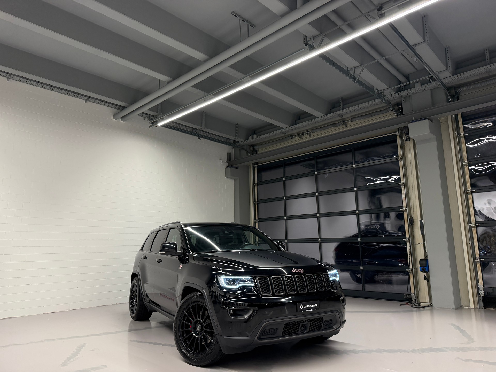 JEEP Grand Cherokee 3.0 CRD 250 Trailhawk-image-12