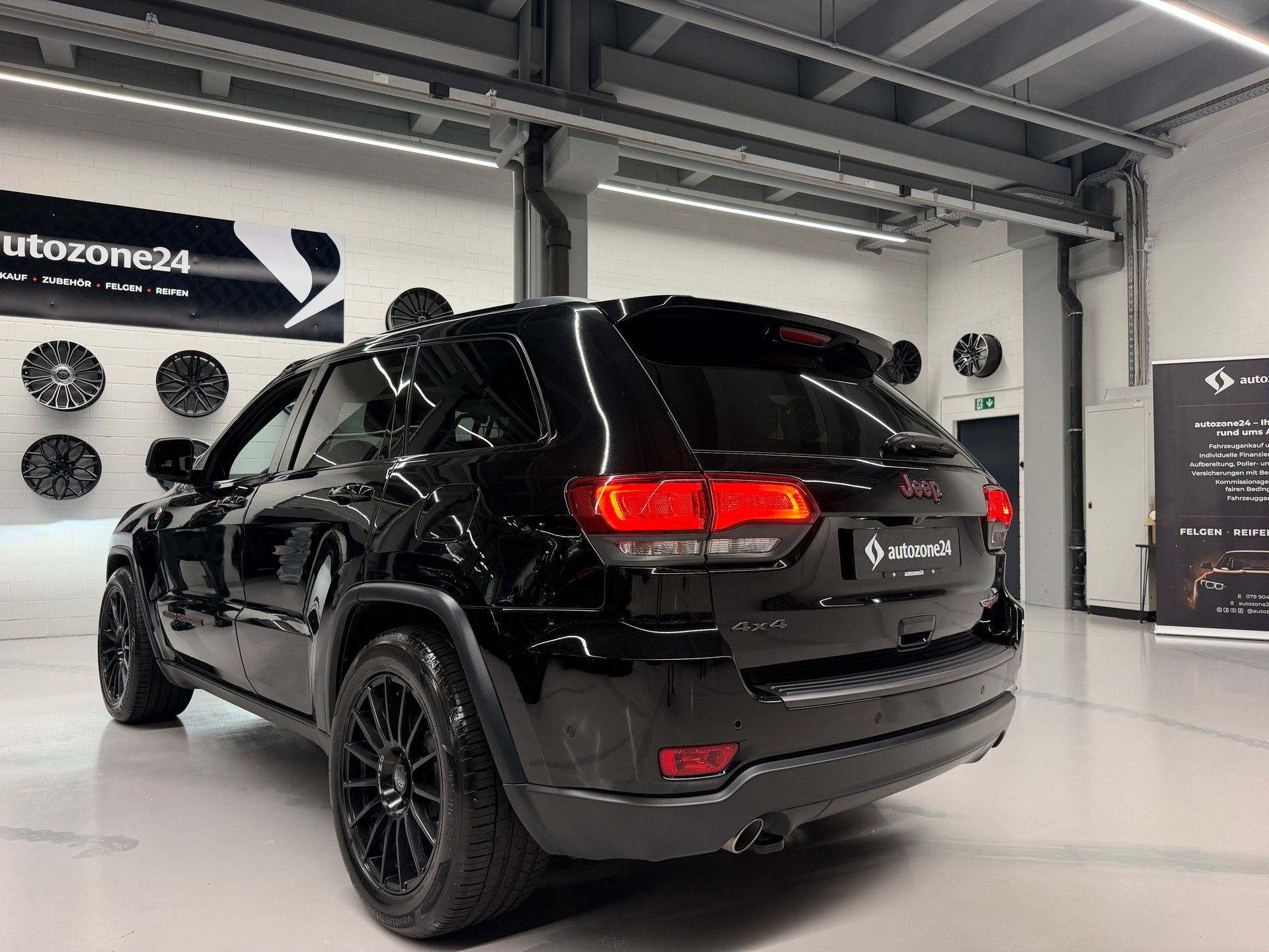 JEEP Grand Cherokee 3.0 CRD 250 Trailhawk-image-9