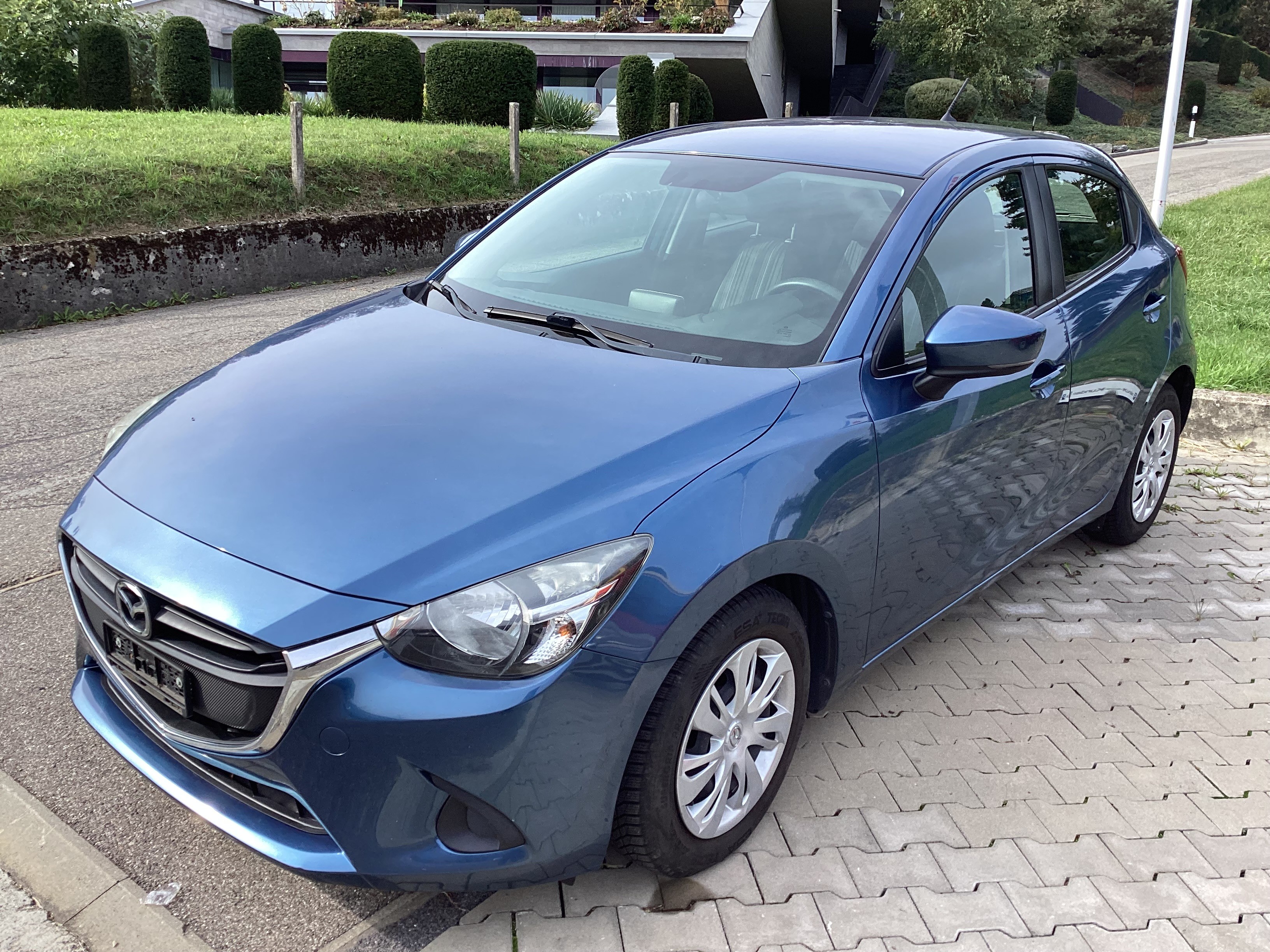 Car photo