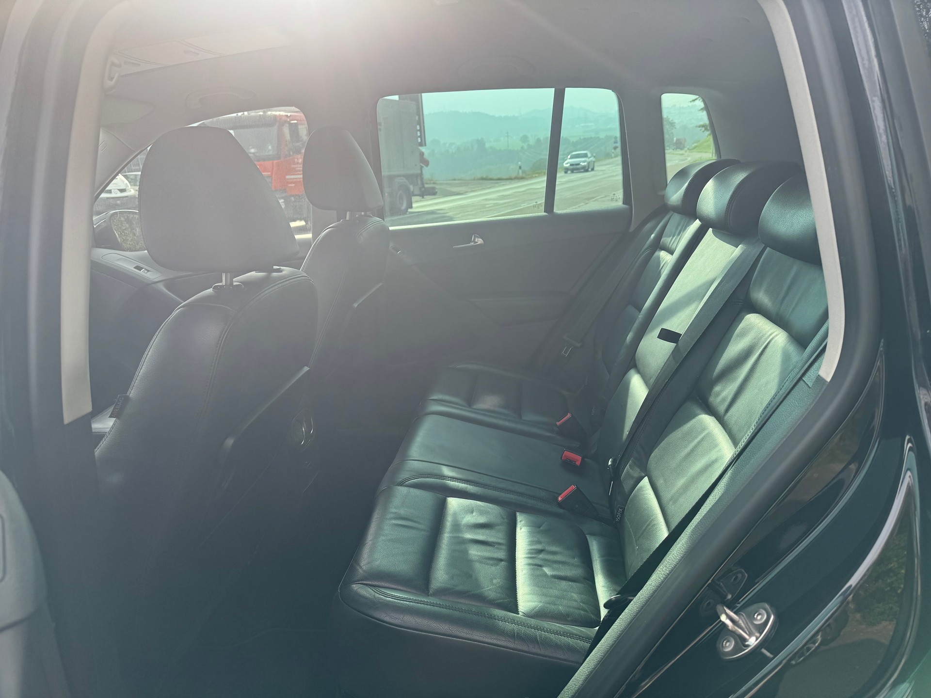 VW Tiguan 2.0 TSI Sport&Style R-Line DSG-image-8