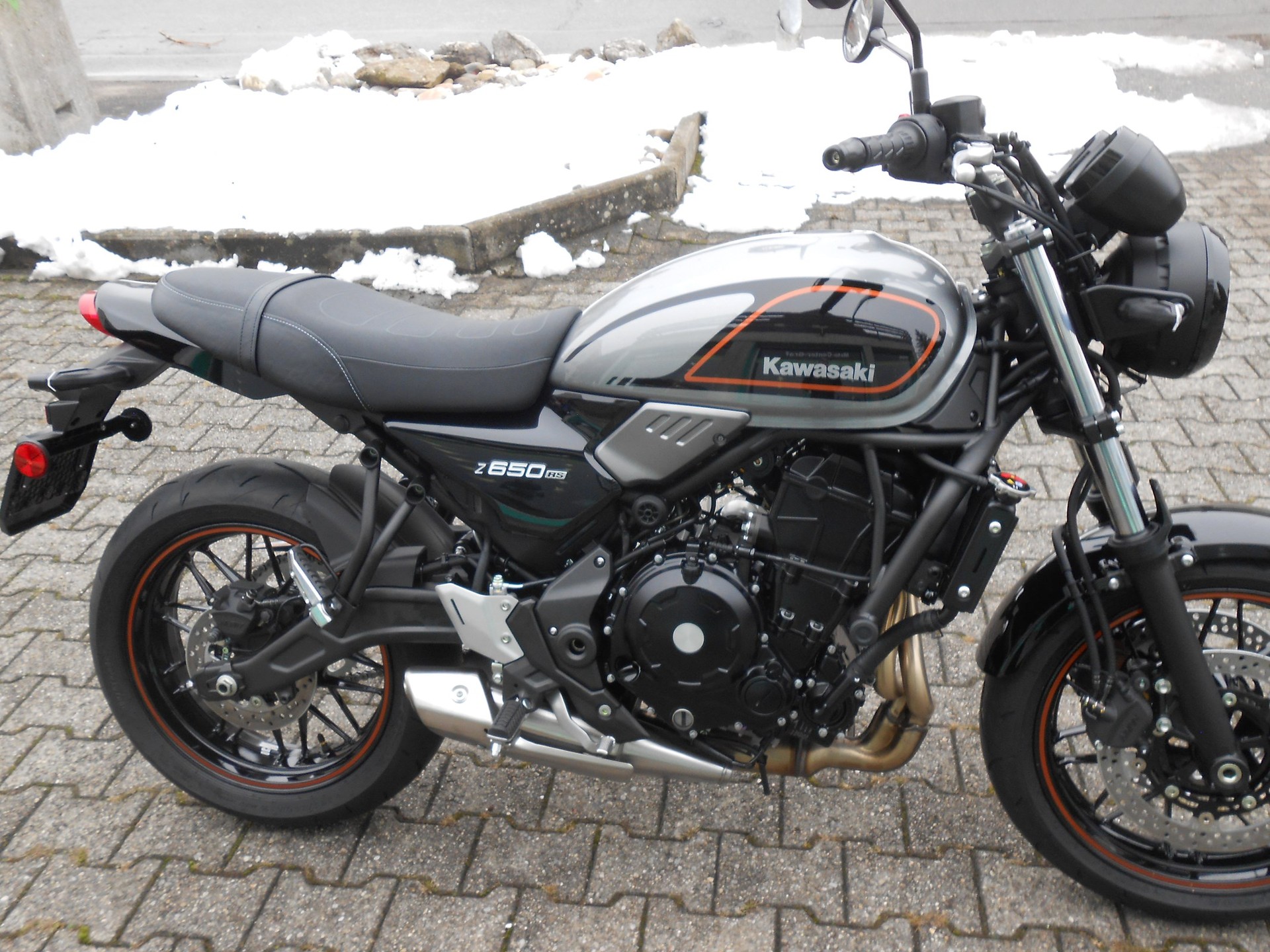 KAWASAKI Z 650 RS-image-4