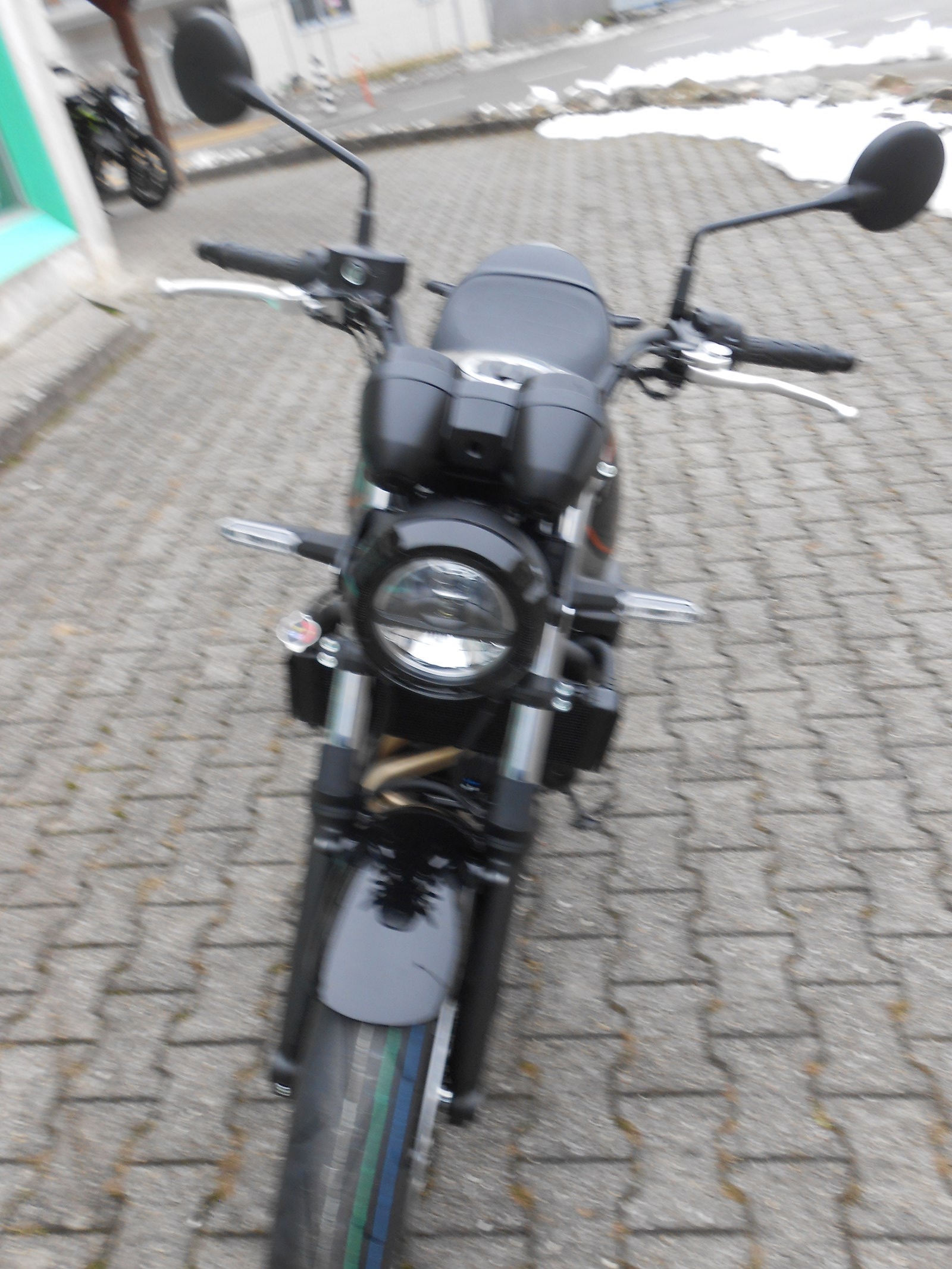 KAWASAKI Z 650 RS-image-3