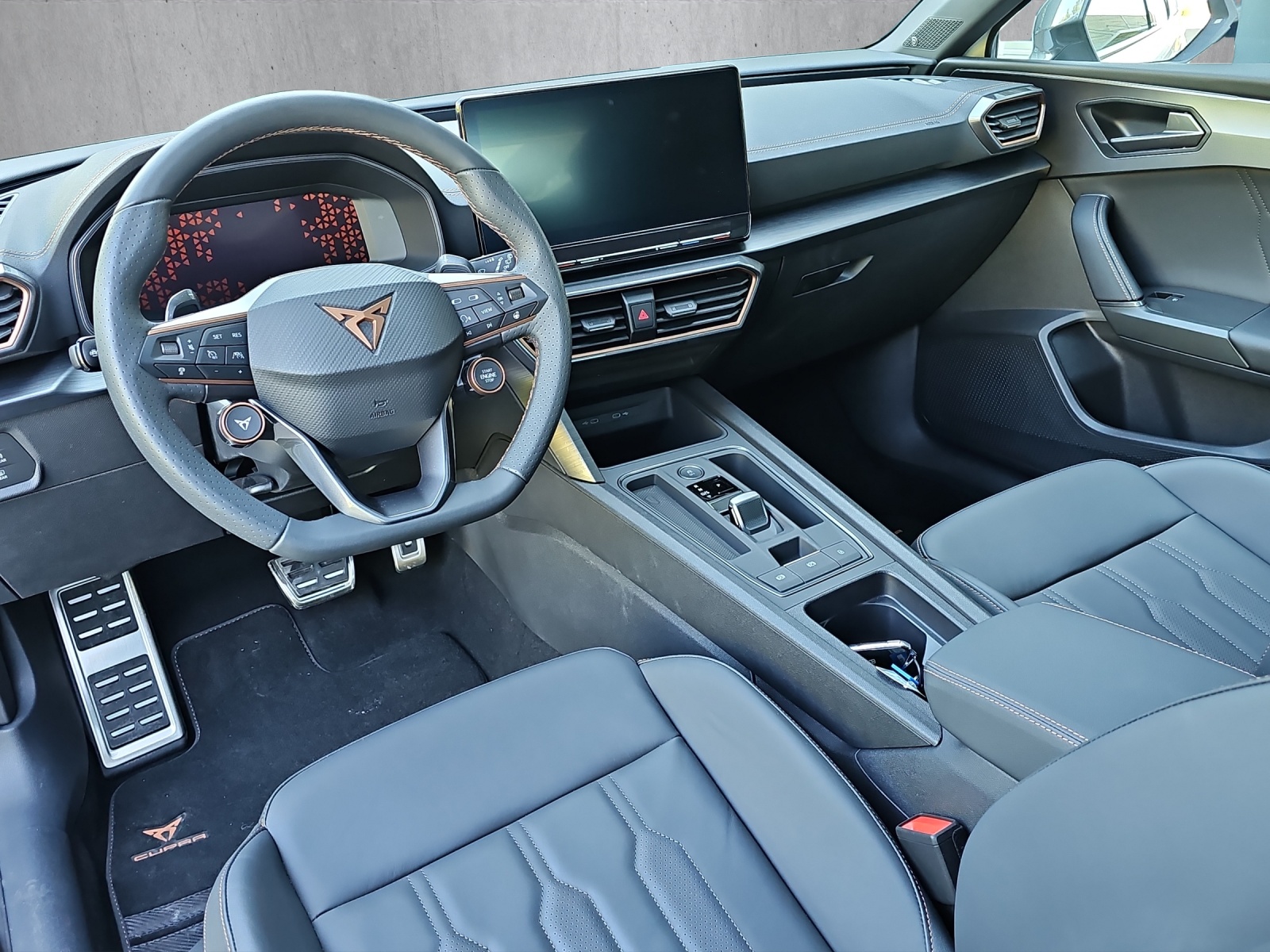 CUPRA LEON VZ 2.0 TSI DSG-image-8