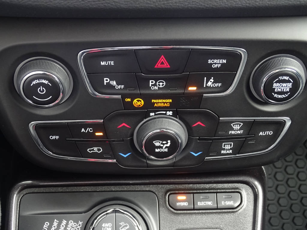 JEEP Compass 1.3 Trailhawk 4XE-image-13