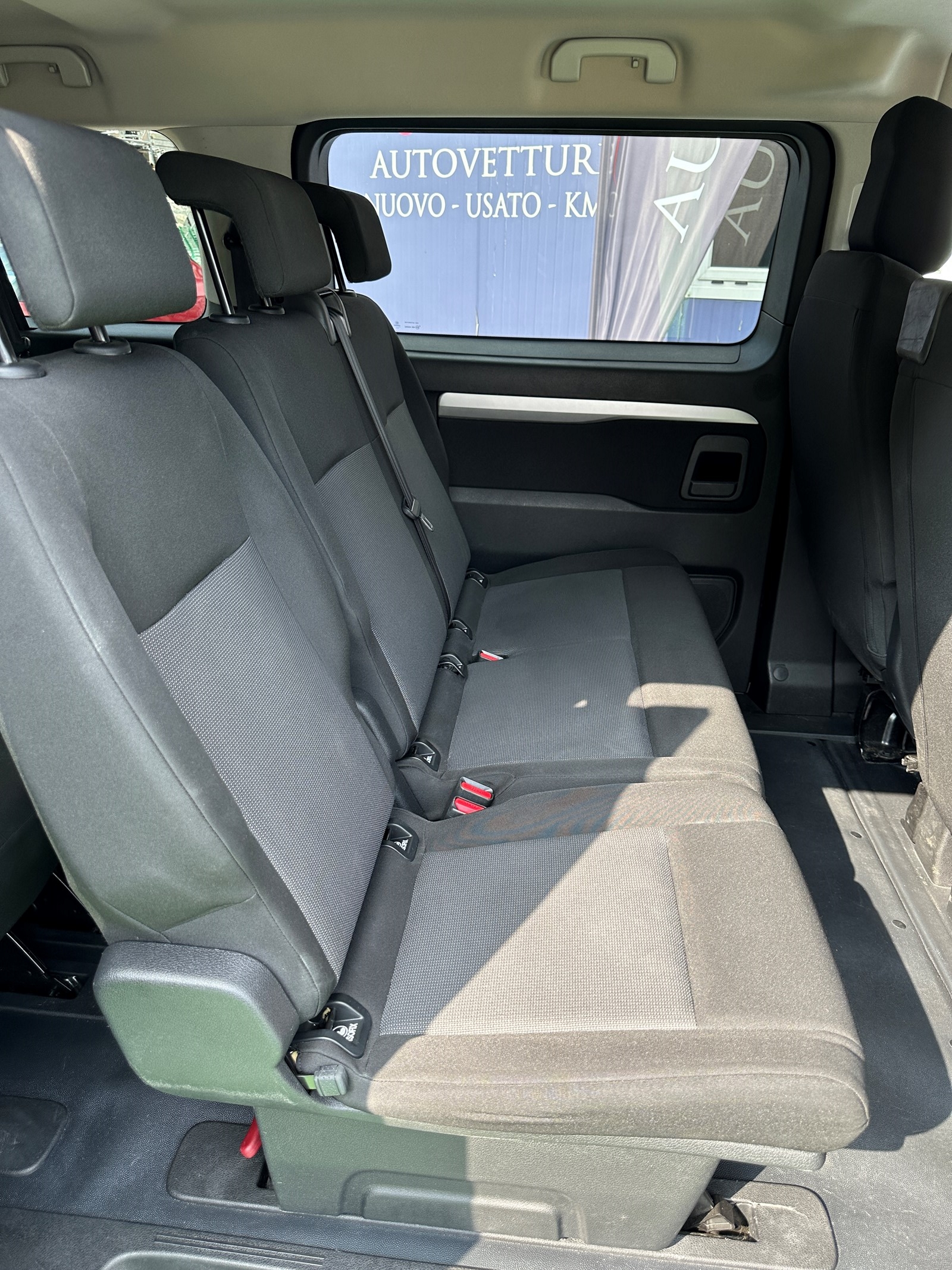 CITROEN Spacetourer 2.0 BlueHDi Business XL EAT-image-15