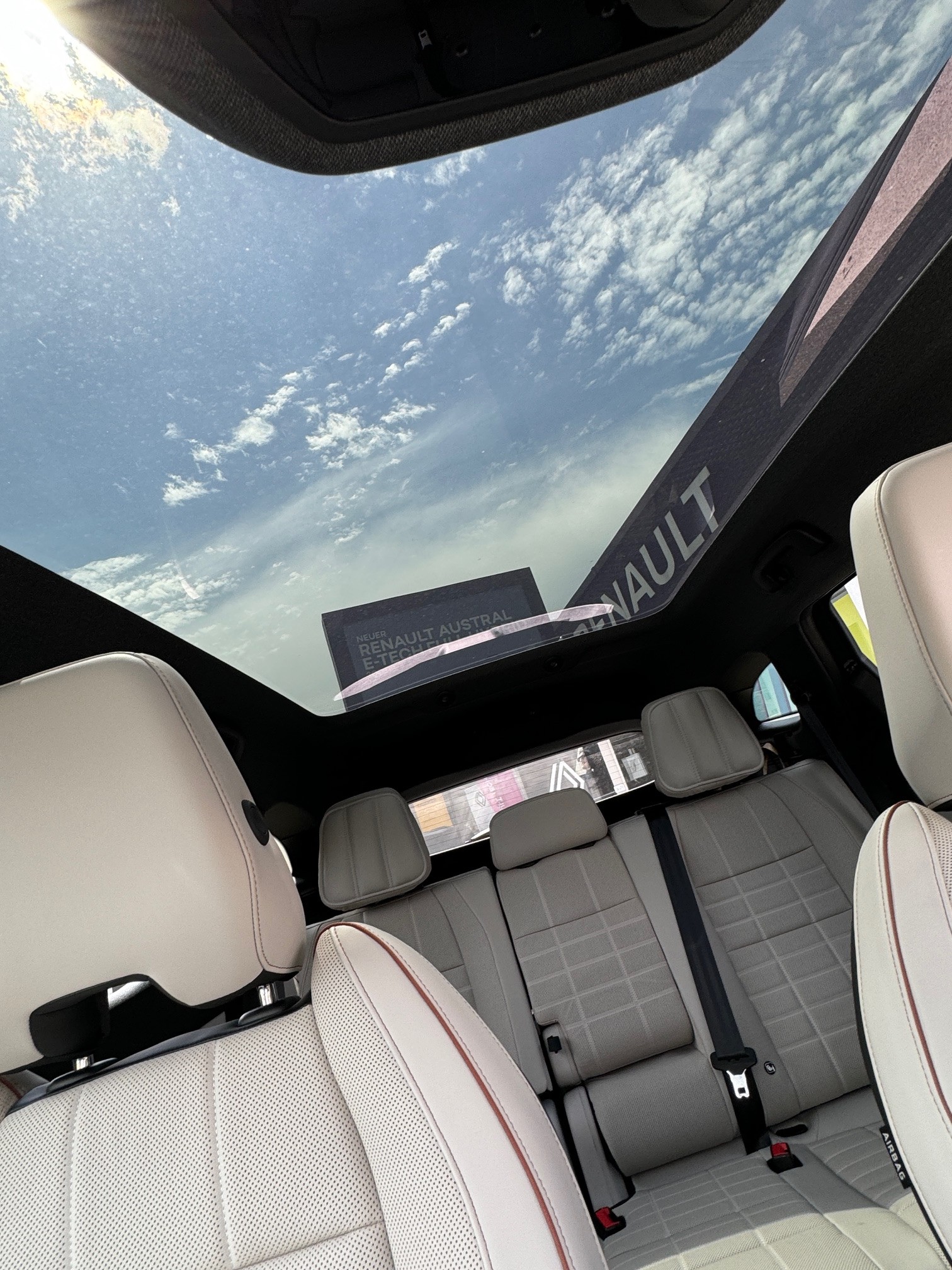 RENAULT Espace 1.2 E-Tech 200 Iconic-image-17