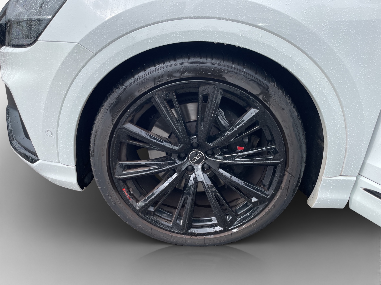 AUDI SQ8 TFSI quattro tiptronic-image-8