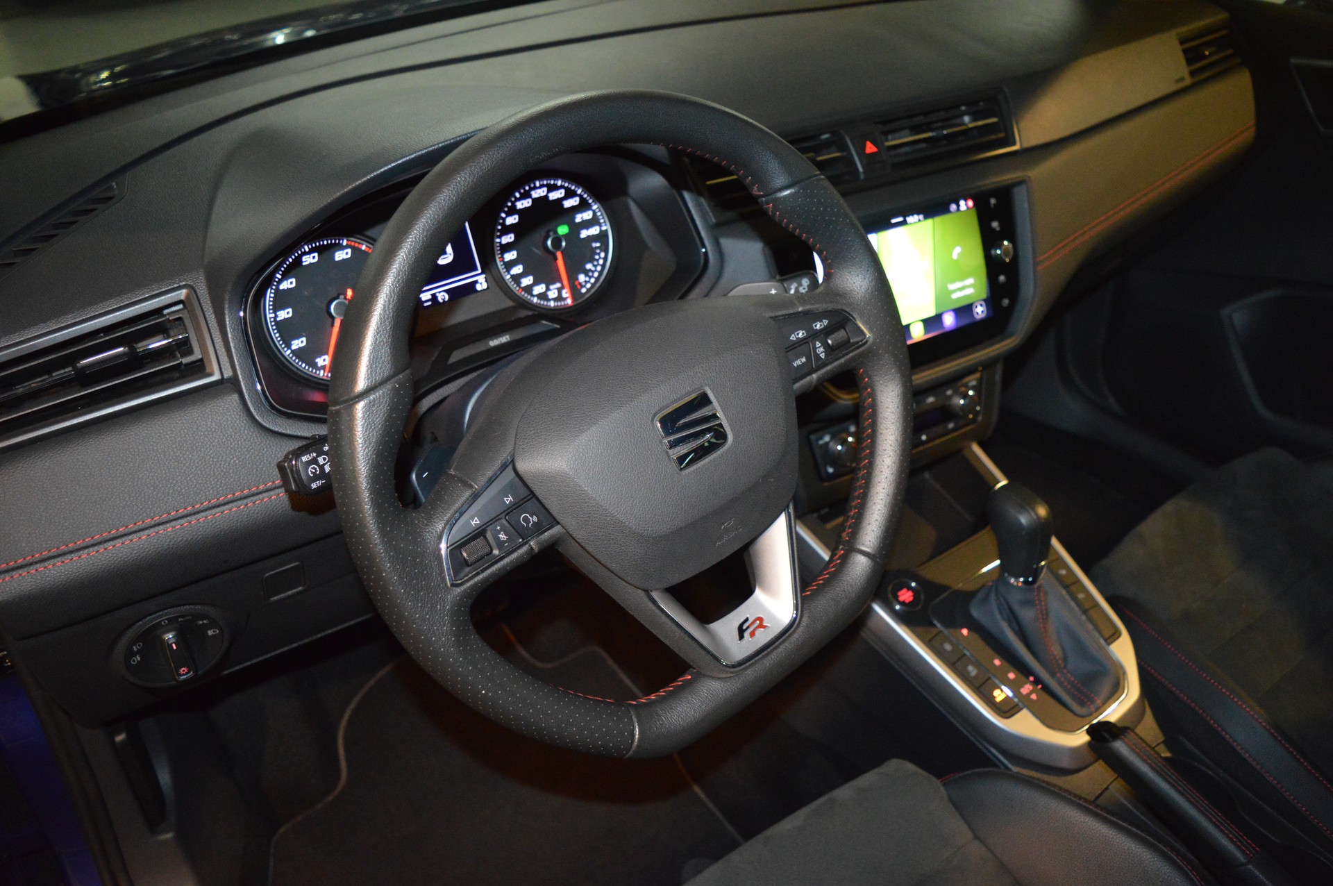 SEAT Arona 1.0 TSI Eco FR DSG-image-19