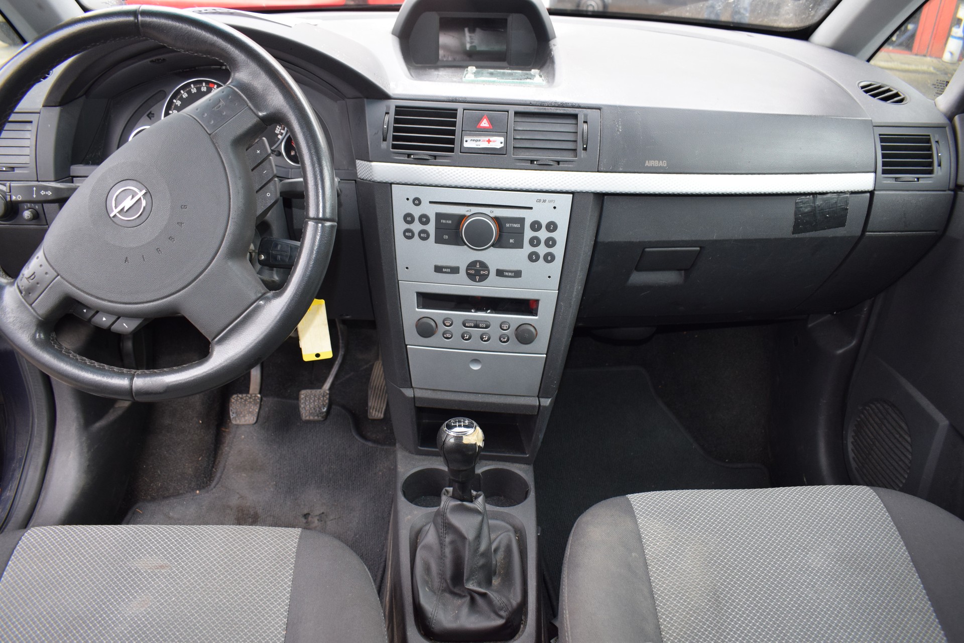OPEL Meriva 1.6i-16 TP Cosmo-image-6