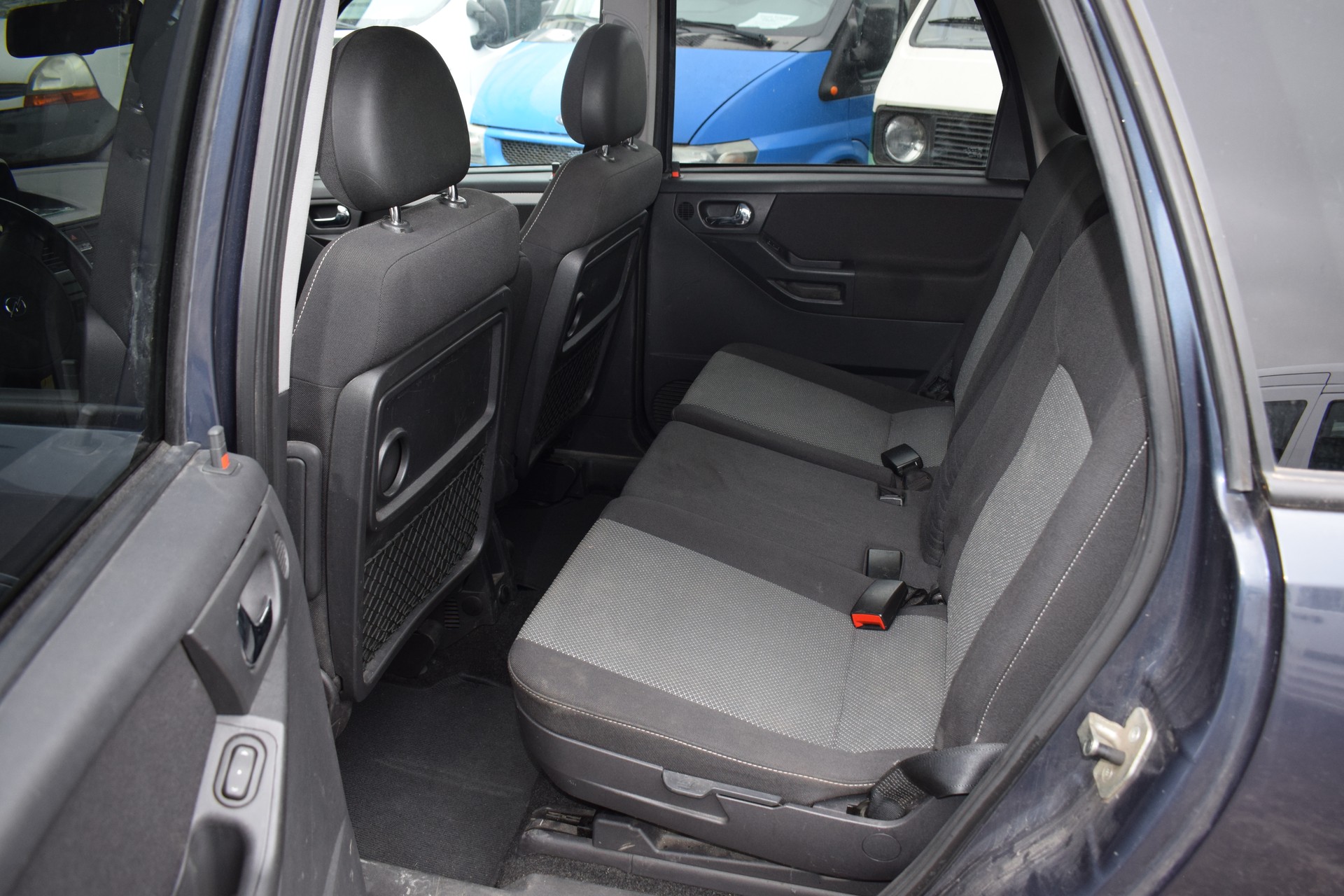 OPEL Meriva 1.6i-16 TP Cosmo-image-4