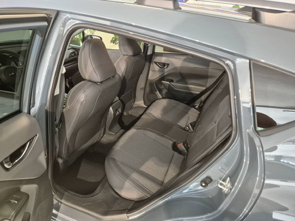 SUBARU Crosstrek 2.0i e-Boxer Swiss Plus-image-4