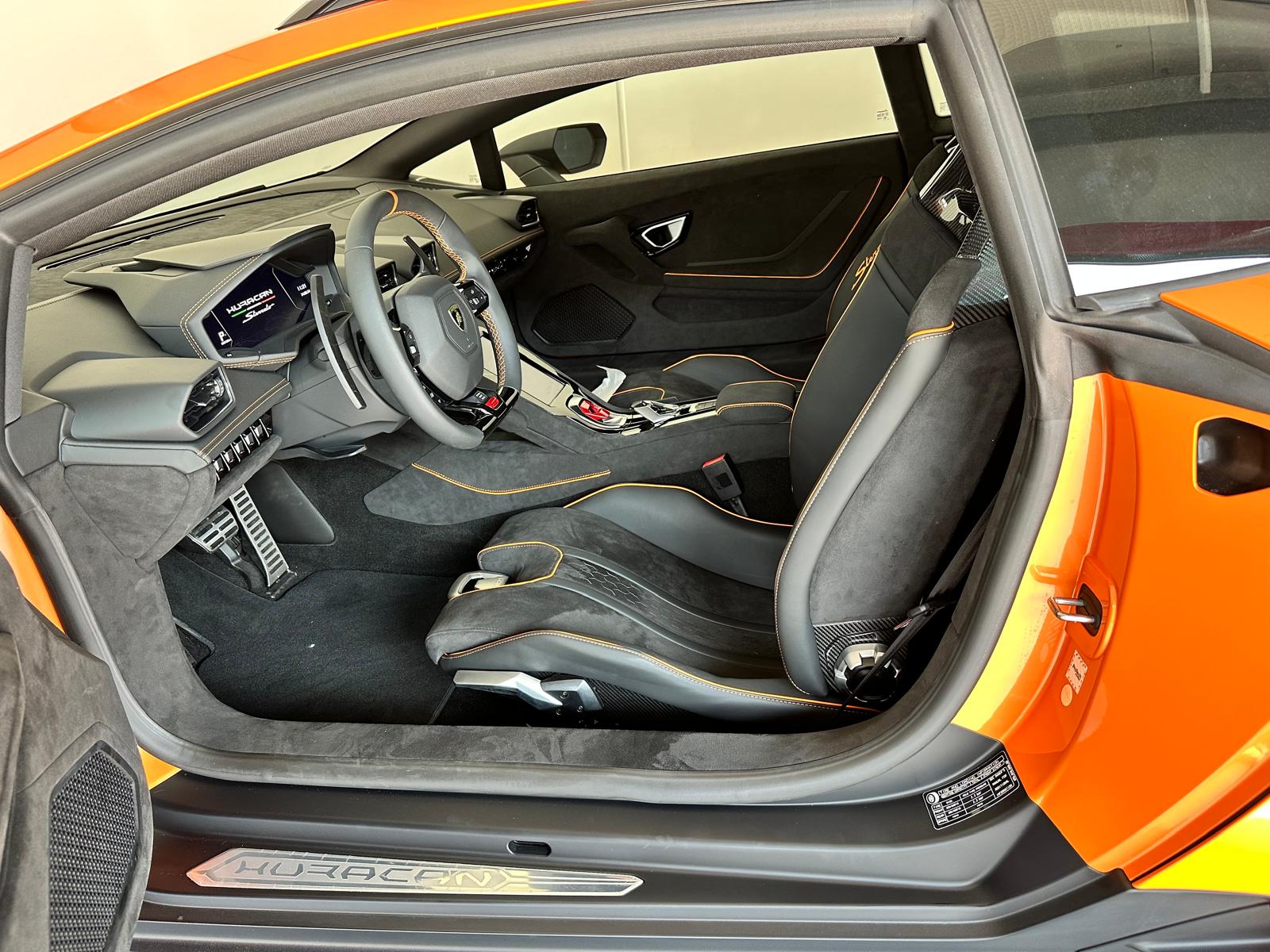 LAMBORGHINI Sterrato-image-6