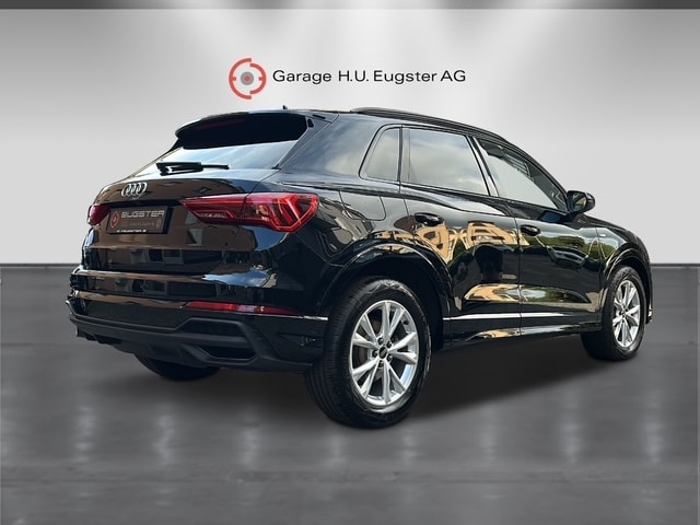 AUDI Q3 35 TFSI S line S-tronic-image-4