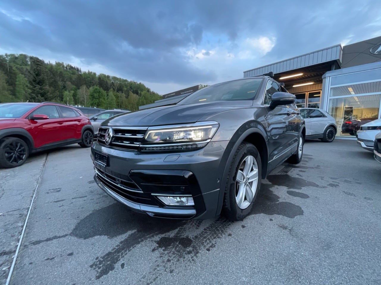VW Tiguan 2.0TSI Highline 4Motion DSG-image-2
