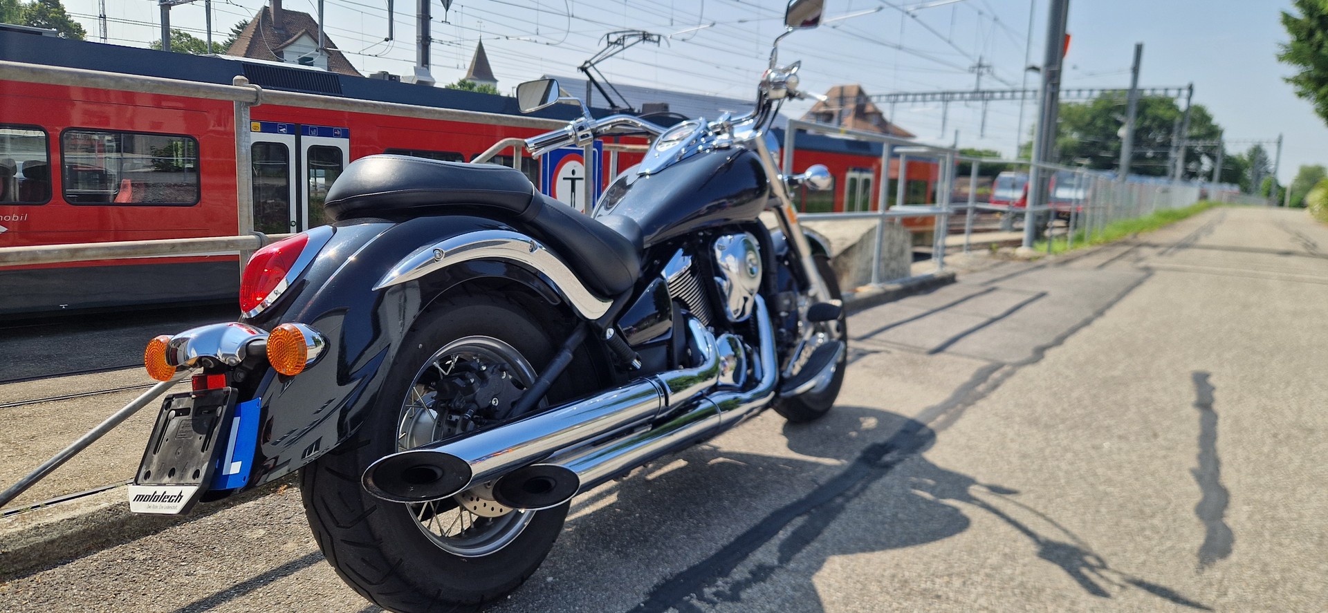 KAWASAKI VN 900 Classic-showroom-element-2