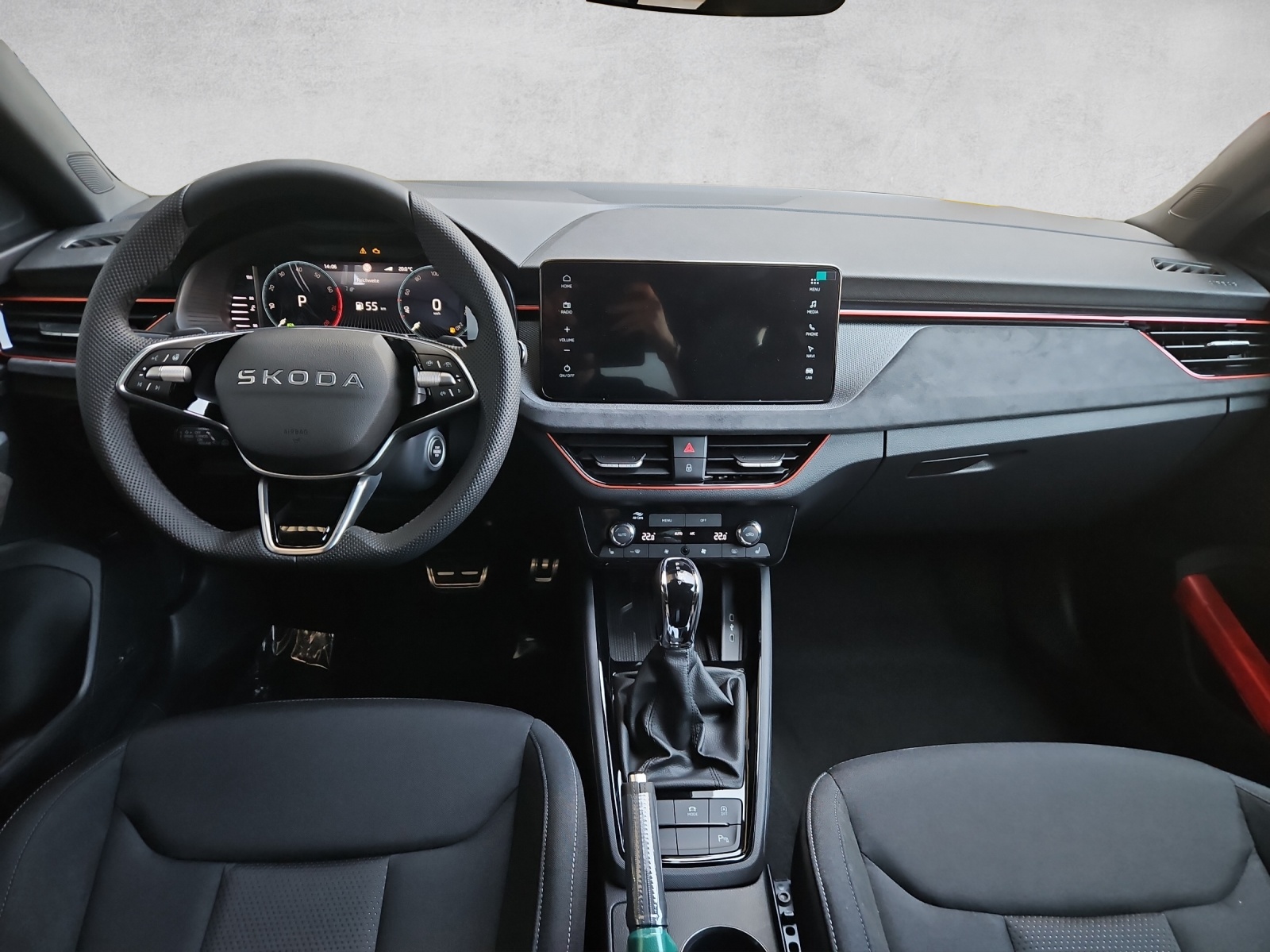 SKODA Scala 1.0 TSI Dynamic DSG-image-8