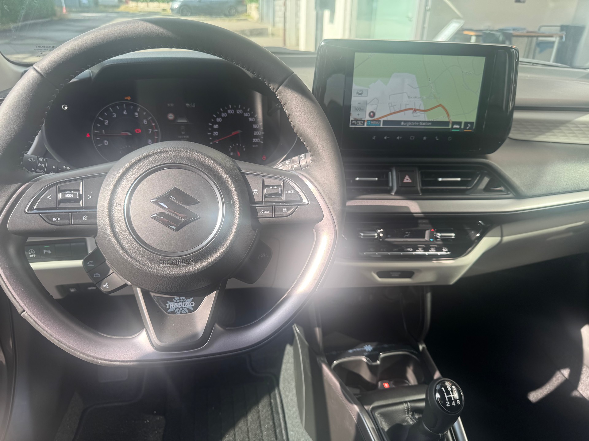 SUZUKI Swift 1.2 Tradizio Top Hybrid 4x4-image-5