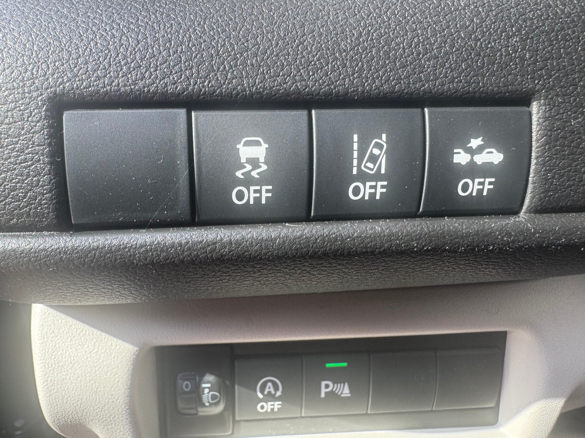 SUZUKI Swift 1.2 Tradizio Top Hybrid 4x4-image-10