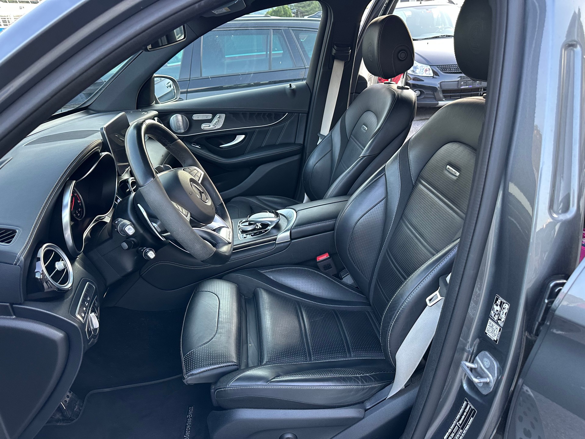 MERCEDES-BENZ GLC 63 S AMG 4Matic+ 9G-Tronic-image-8