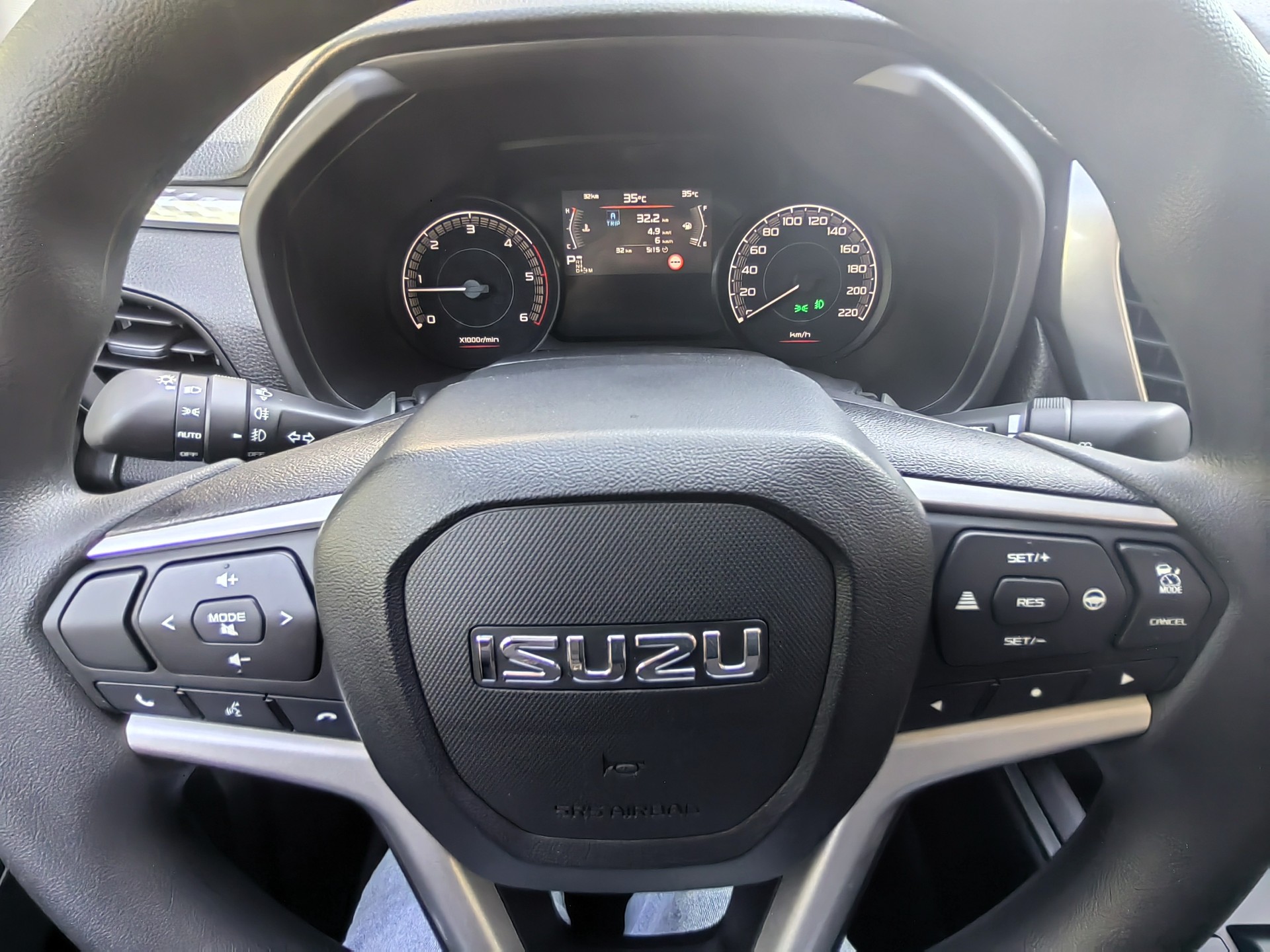 ISUZU D-Max Crew Pick-up 1.9 DDi N60 BB+ 4x4-image-7