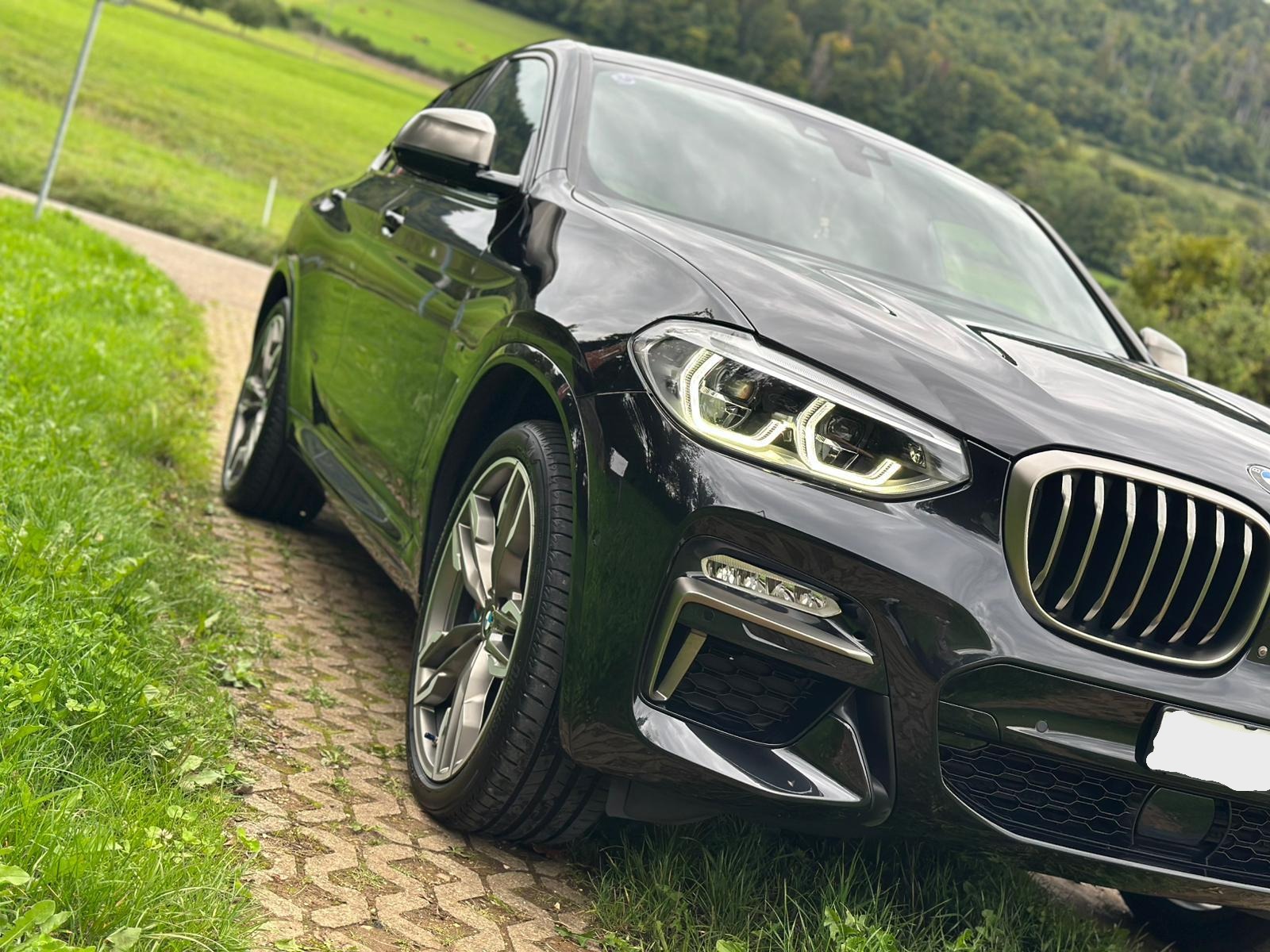 BMW X4 M40i Steptronic-image-2