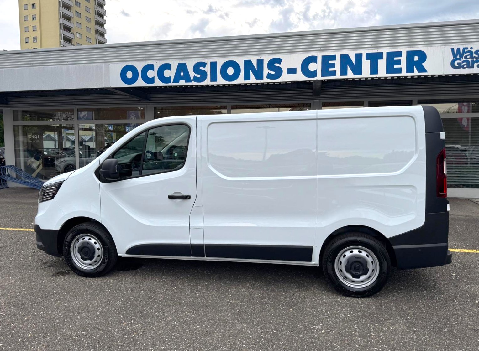 RENAULT RENAULT Trafic 2.0 Blue dCi 130 Advance L1H1 EN-image-11