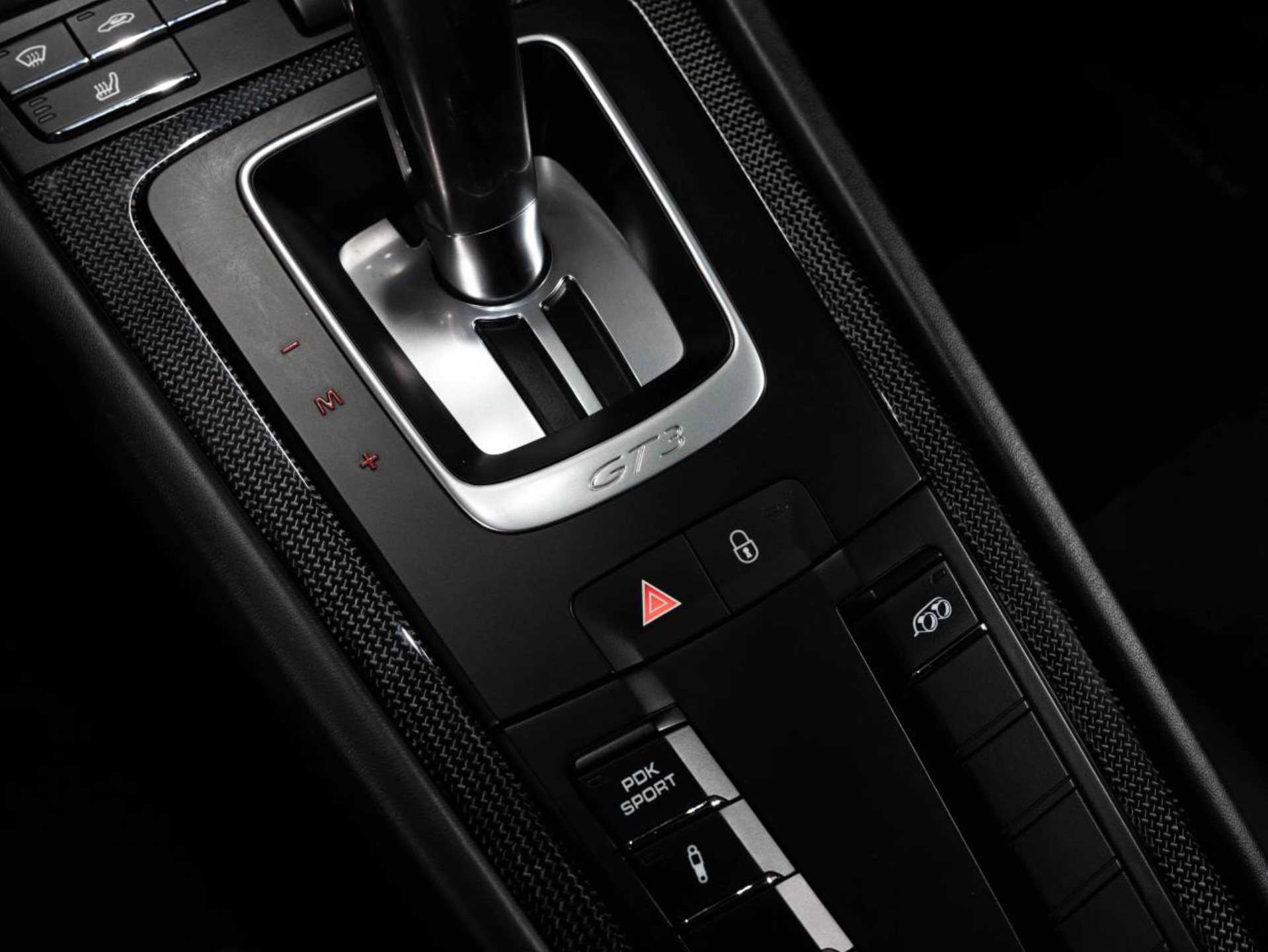PORSCHE 911 GT3-image-15