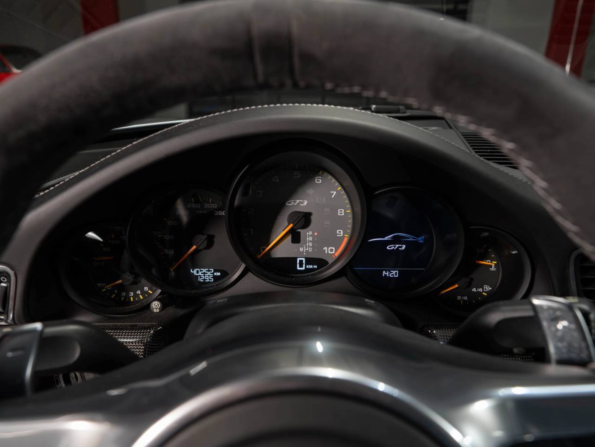 PORSCHE 911 GT3-image-11