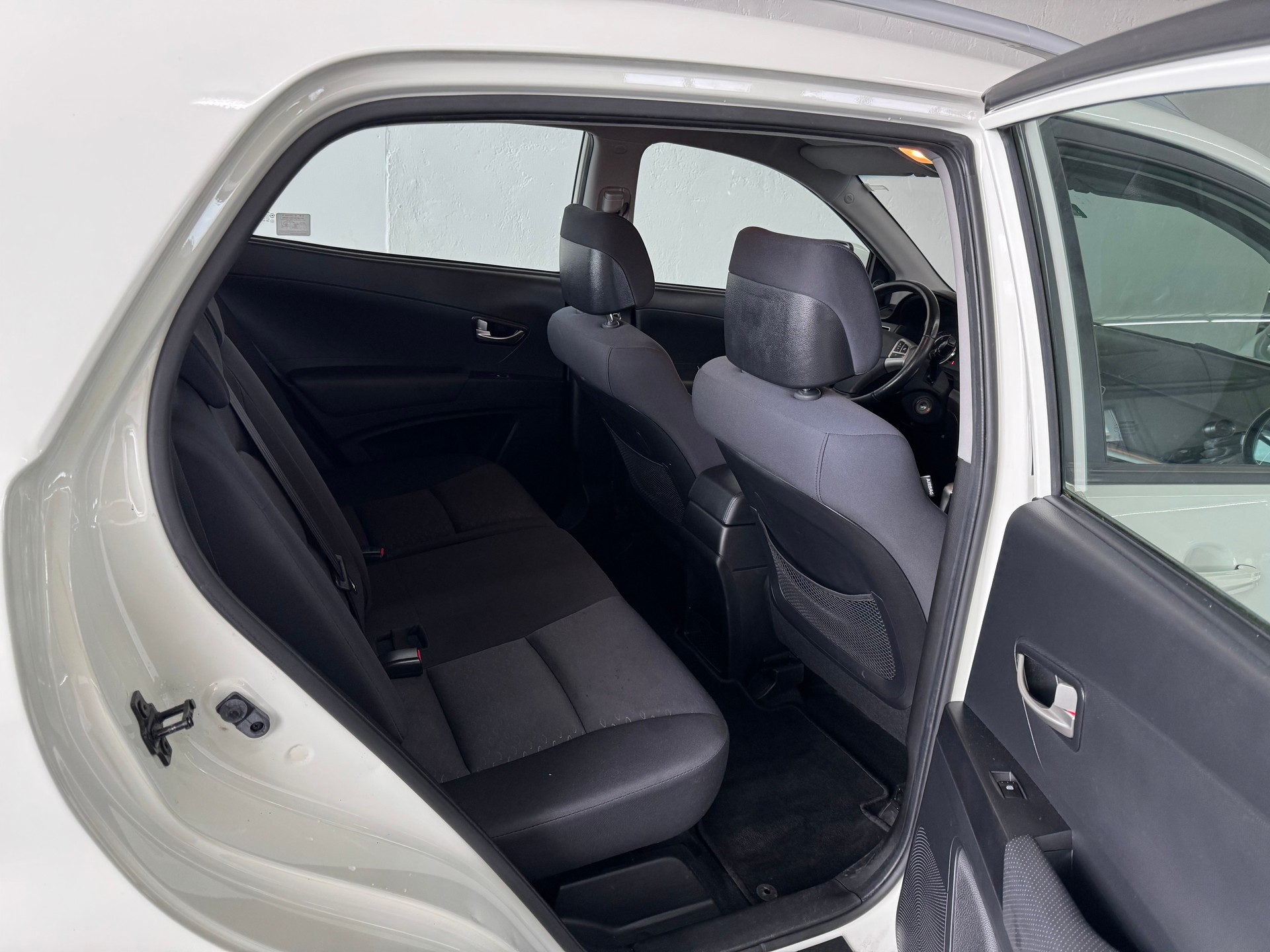 KGM-SsangYong Korando 2.0 e-XDI Quartz 4WD Automatic-image-17