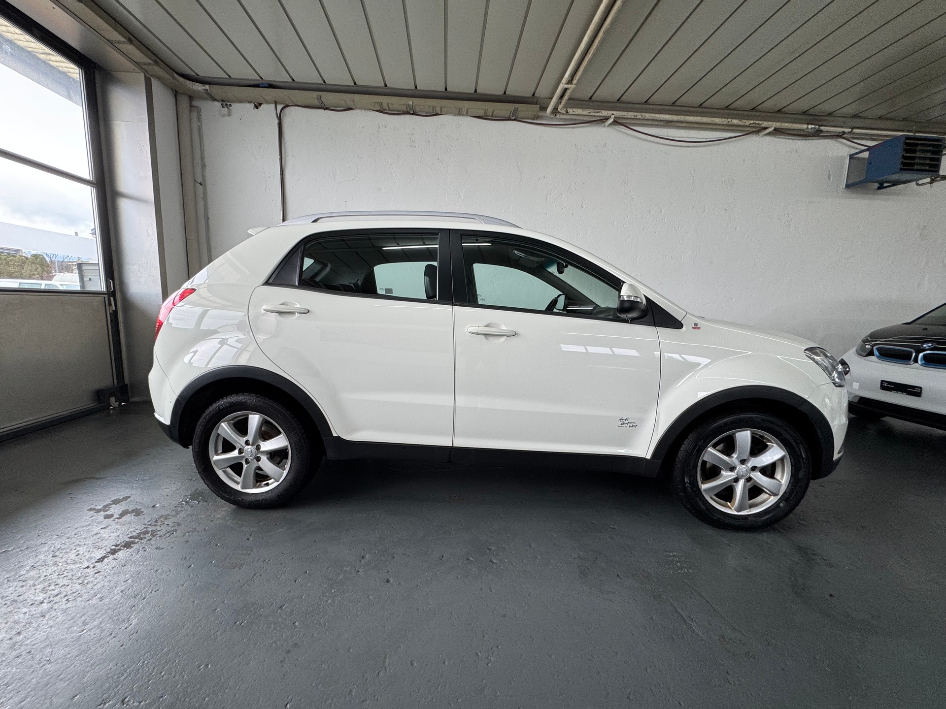 KGM-SsangYong Korando 2.0 e-XDI Quartz 4WD Automatic-image-5