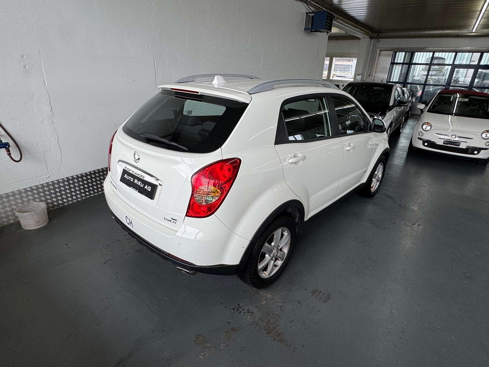 KGM-SsangYong Korando 2.0 e-XDI Quartz 4WD Automatic-image-6