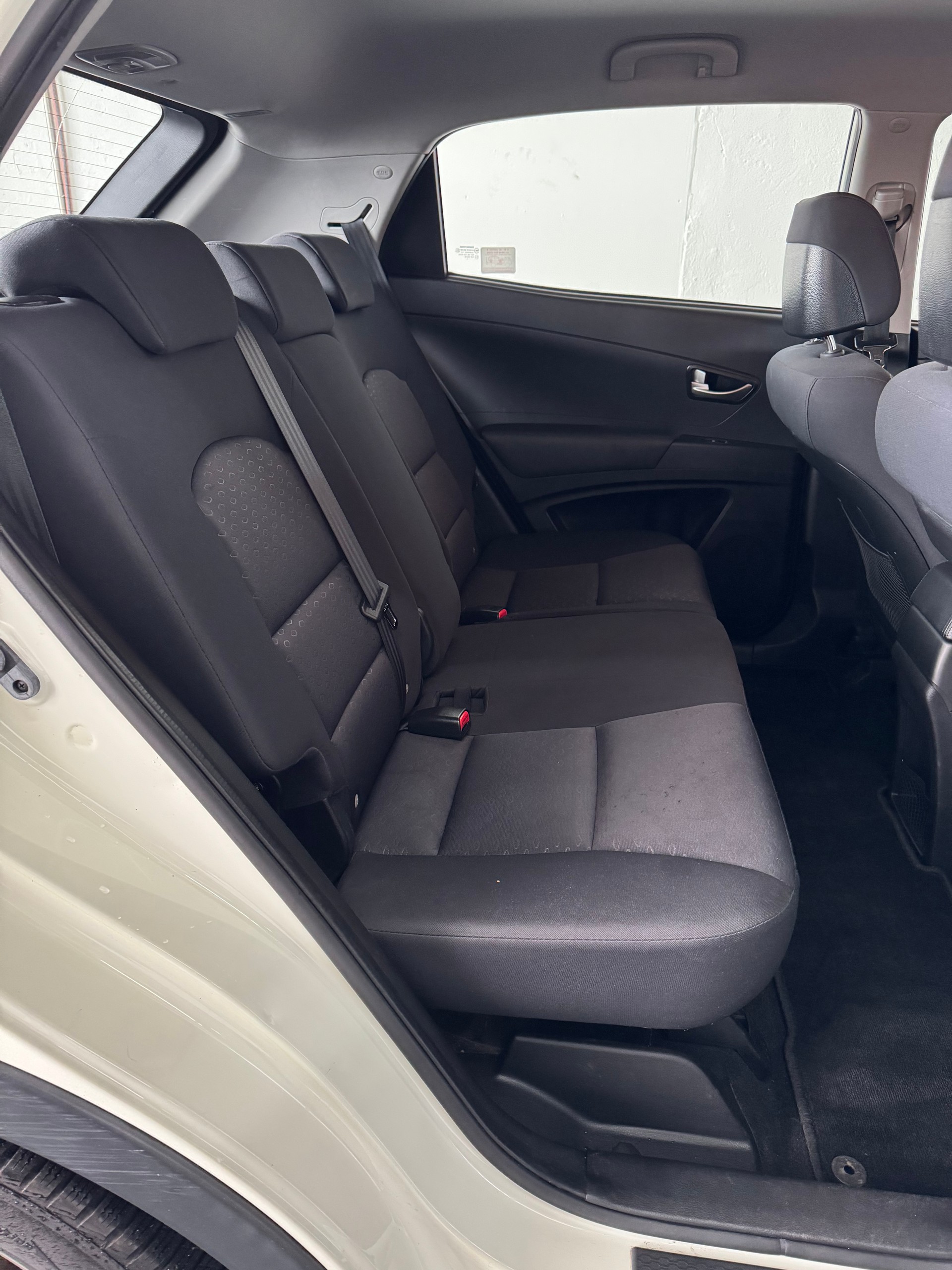 KGM-SsangYong Korando 2.0 e-XDI Quartz 4WD Automatic-image-18