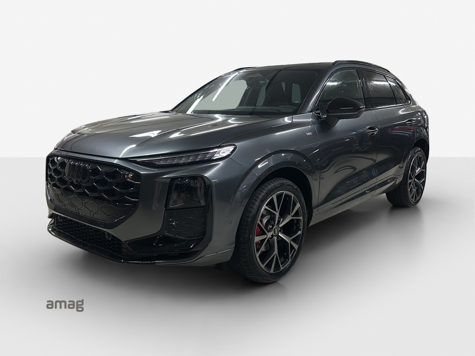AUDI Q3 SUV 110 kW TFSI S tronic-image-0