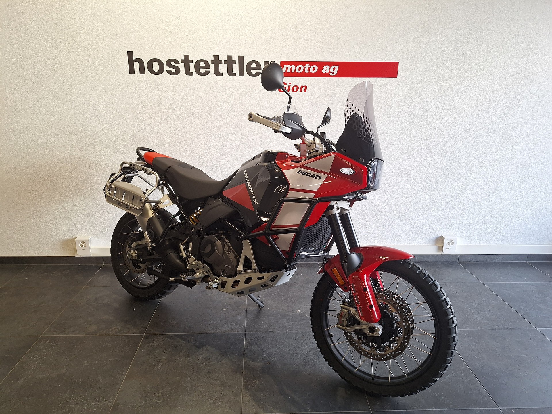 DUCATI Desert X Discovery