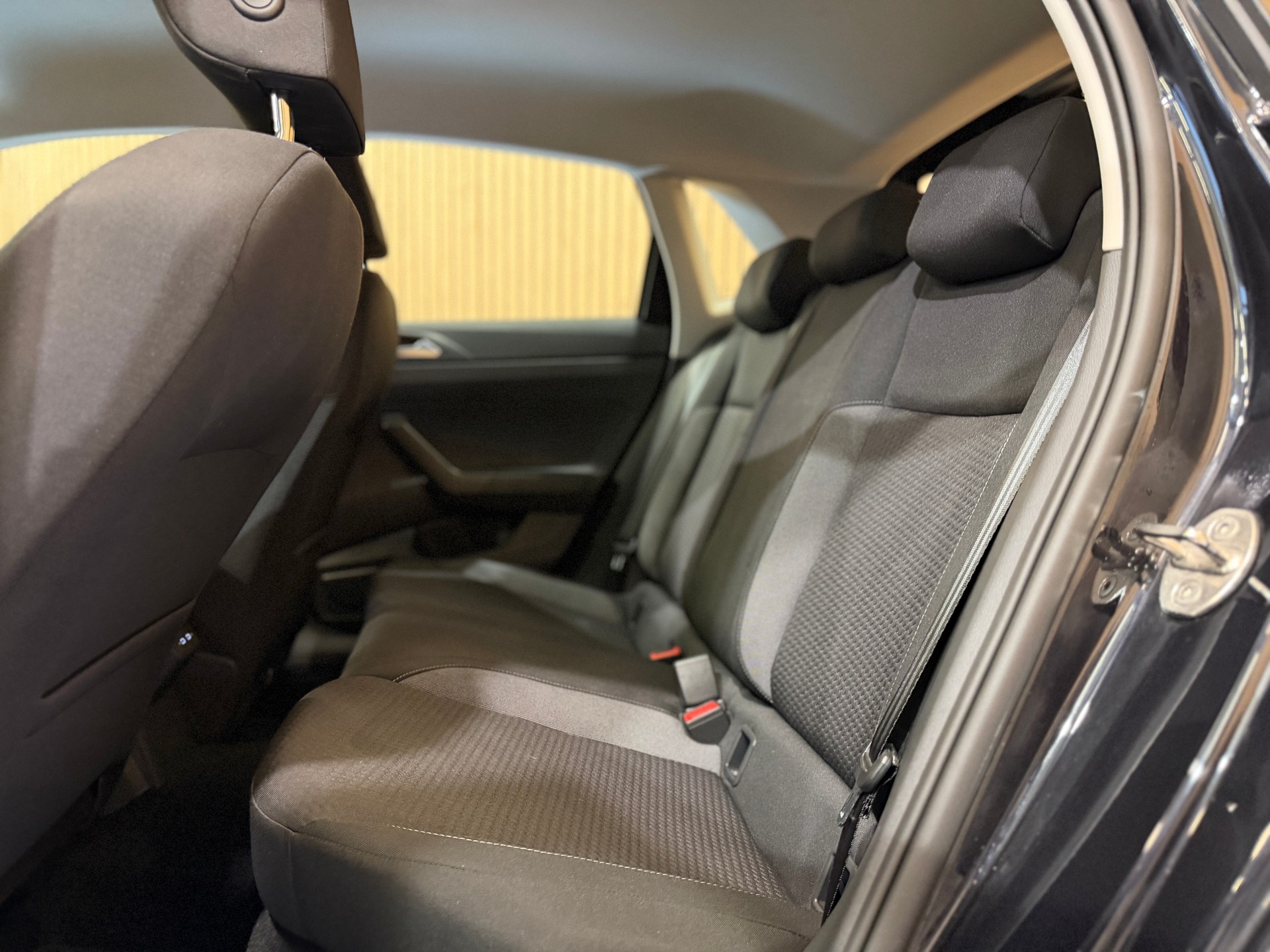 VW Polo 1.0 TSI Life DSG-image-17