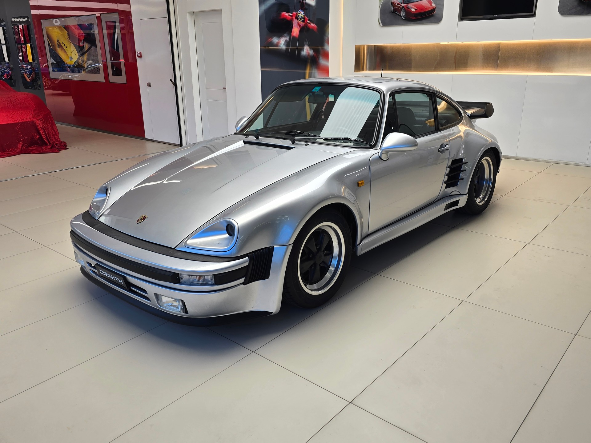 PORSCHE 911 Turbo 3.3 RINSPEED-image-0